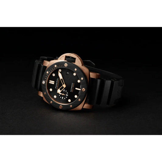 Submersible Quarantaquattro Goldtech™ Orocarbo Ref# PAM01070