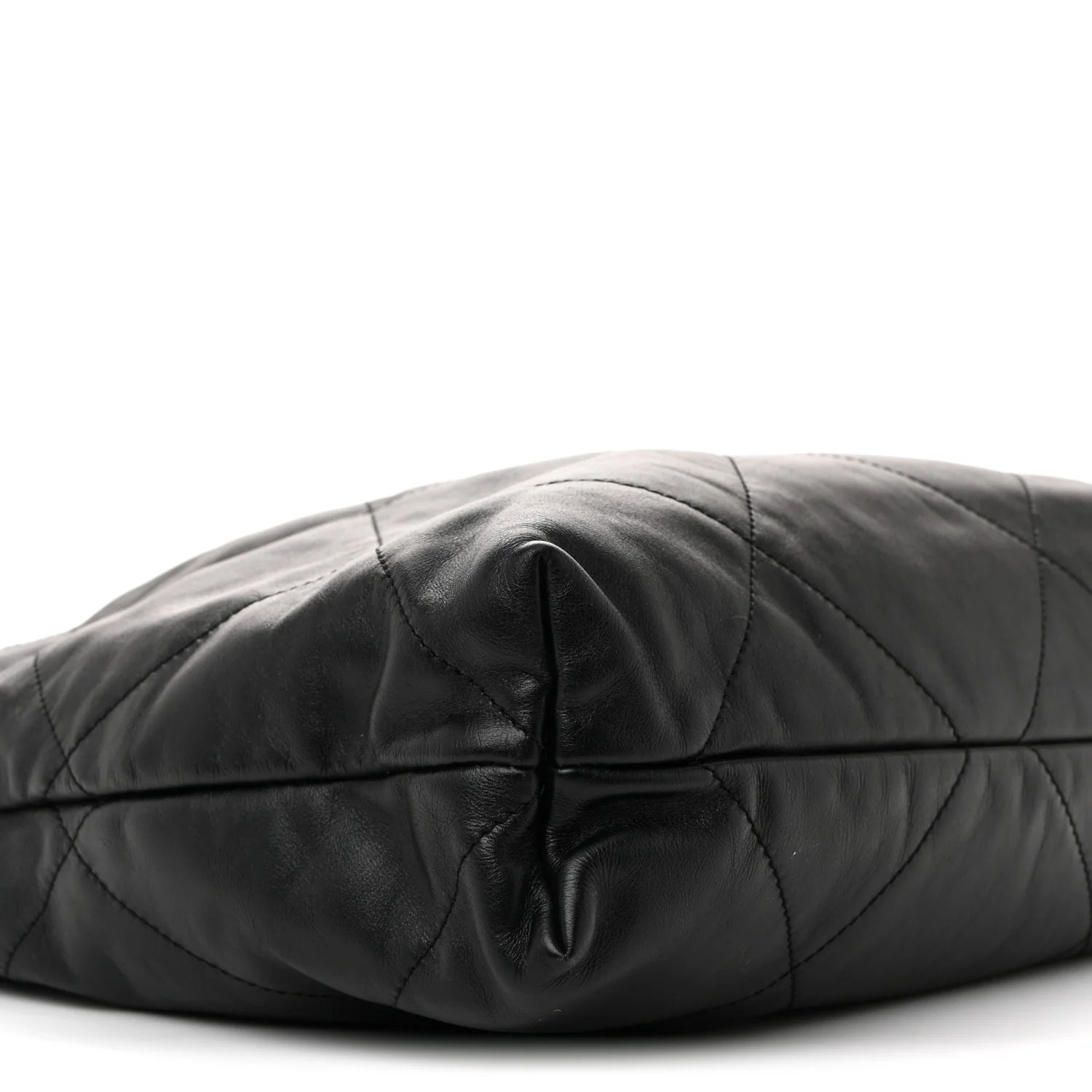 Shiny Calfskin Quilted  22 Black