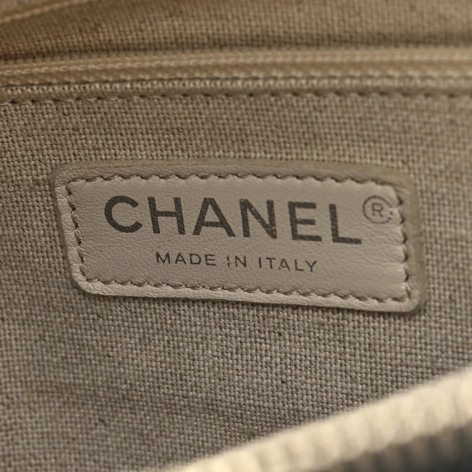 Tweed Calfskin Medium Gabrielle Hobo Black Brown