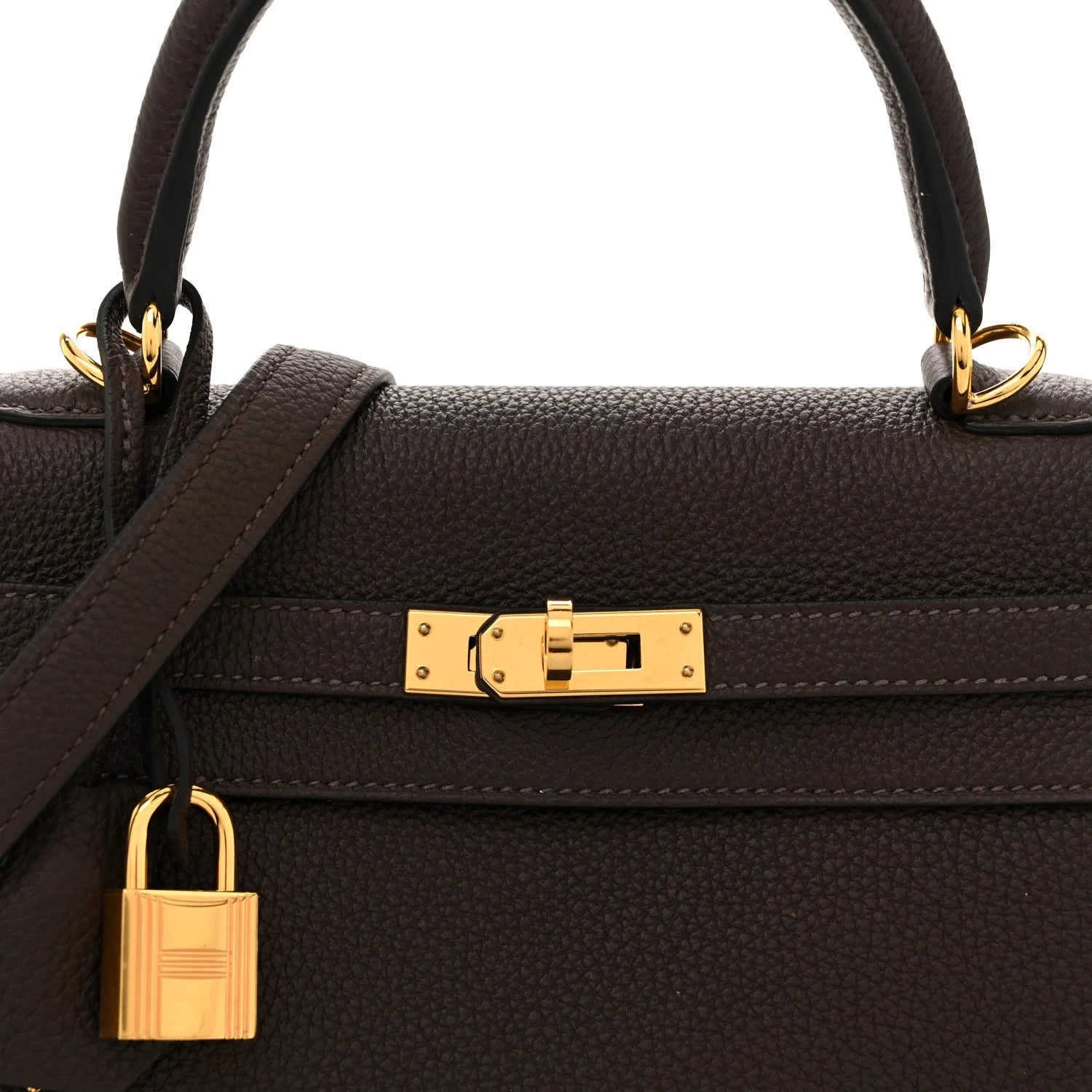 Togo Kelly Retourne 25 Ebene