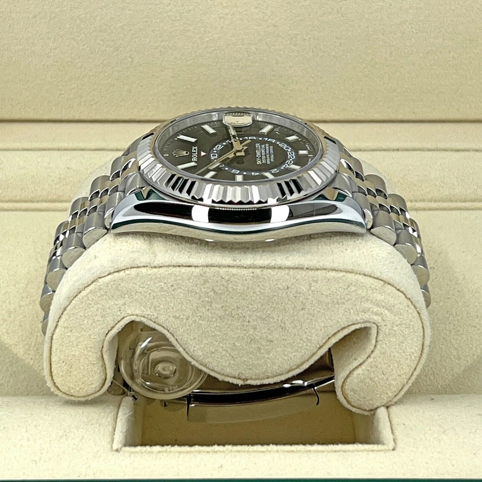 Sky-Dweller Stainless Steel and 18K White Gold Blue 42Mm Jubilee, Ref# 326934-0004