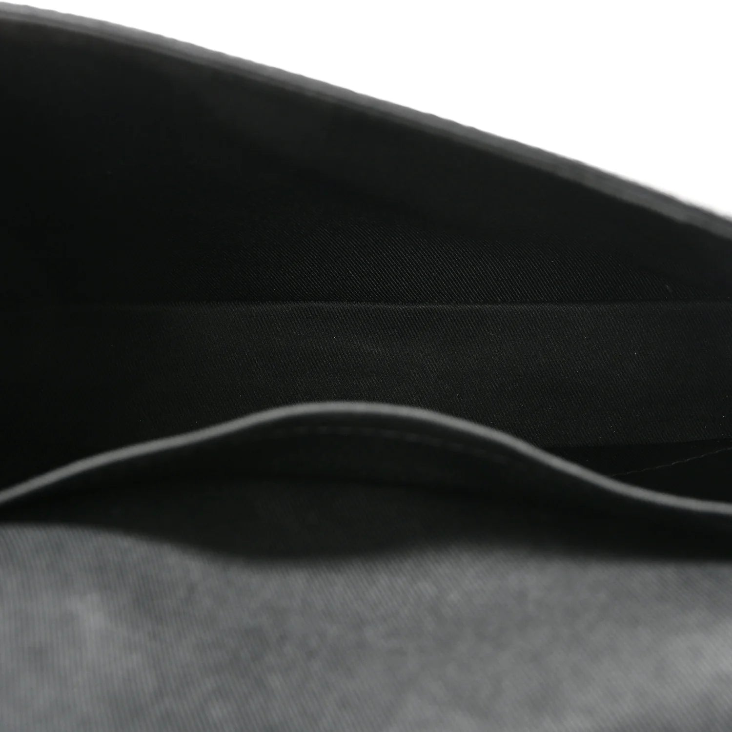 Damier Graphite 3D Studio Messenger