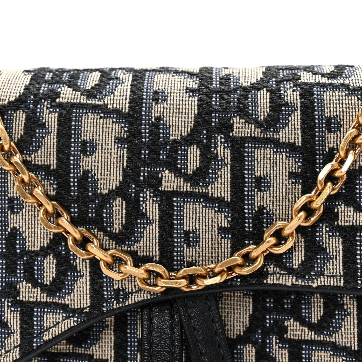 Oblique Saddle Chain Pouch Blue