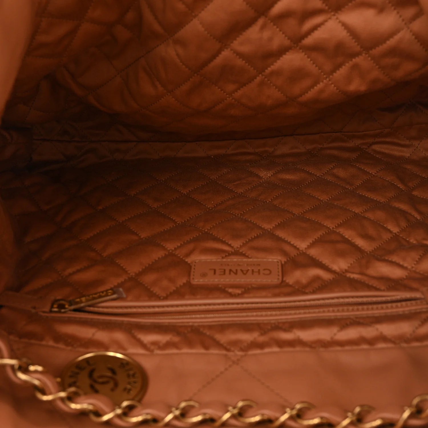 Shiny Calfskin Quilted  22 Camel