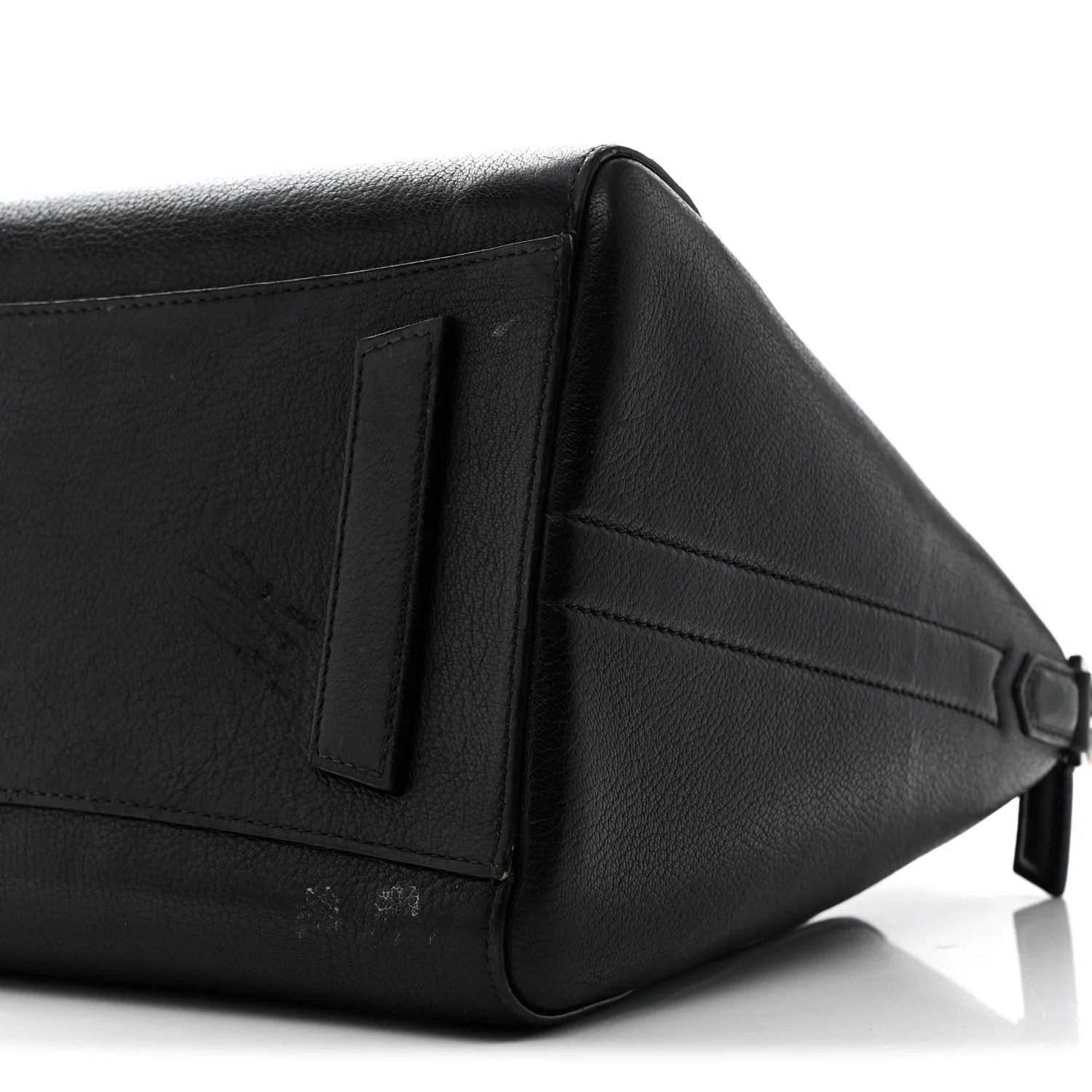 Sugar Goatskin Medium Antigona Black