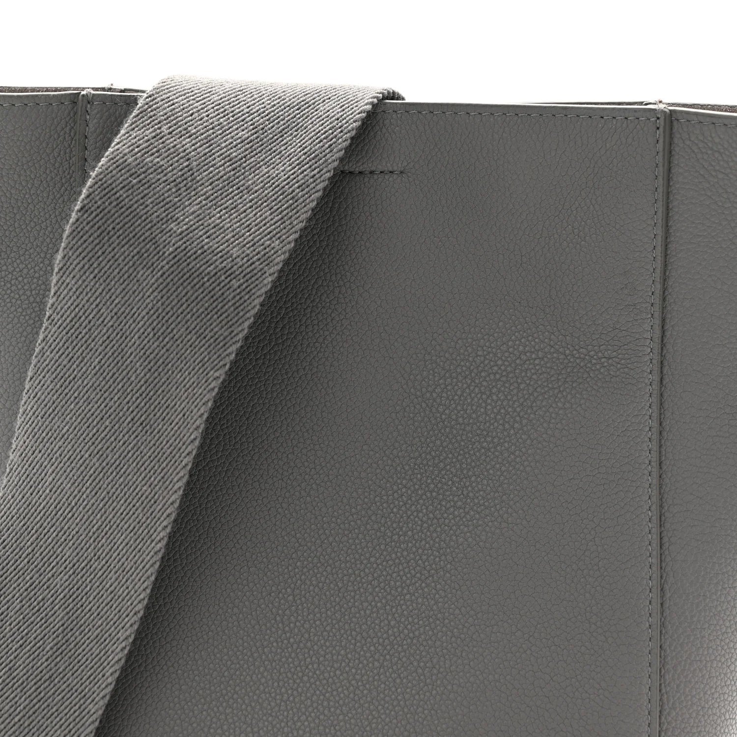 Soft Grained Calfskin Small Sangle Bucket Bag Kohl