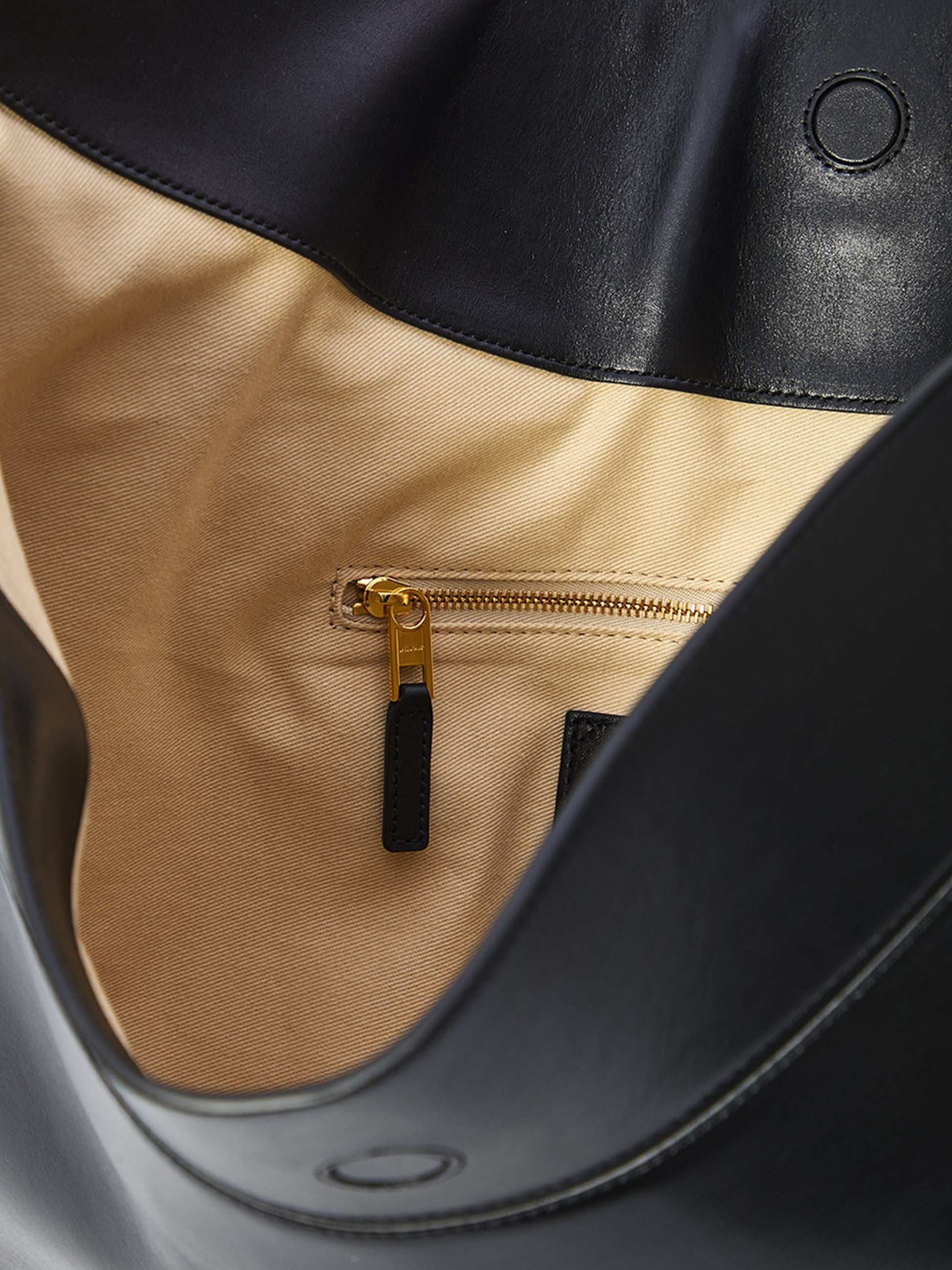 HOBO BAG OVALO LARGE