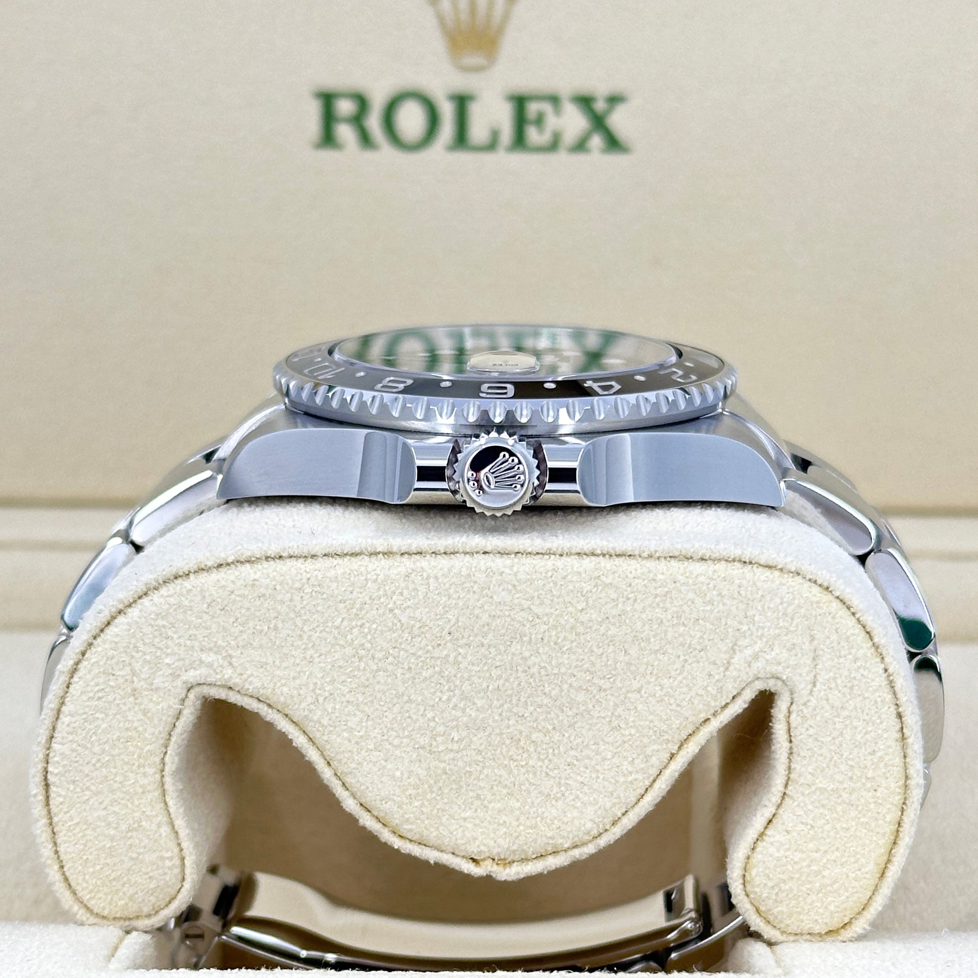 Unworn  Gmt-Master II, Bruce Wayne, Black, Oyster, Ref# 126710Grnr-0004