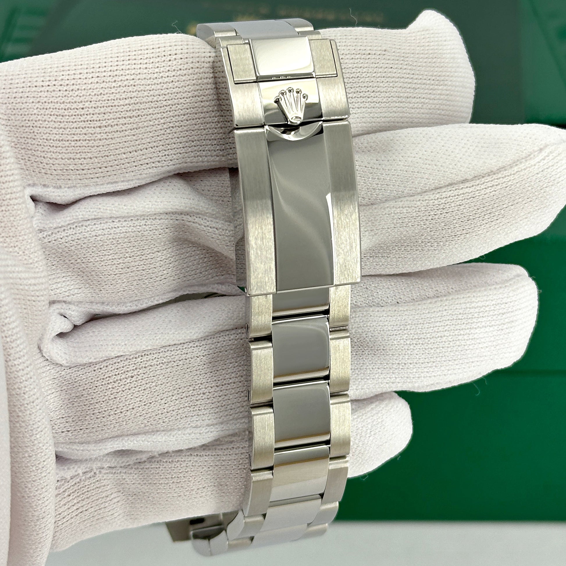 Unworn  Gmt-Master II, Bruce Wayne, Black, Oyster, Ref# 126710Grnr-0004