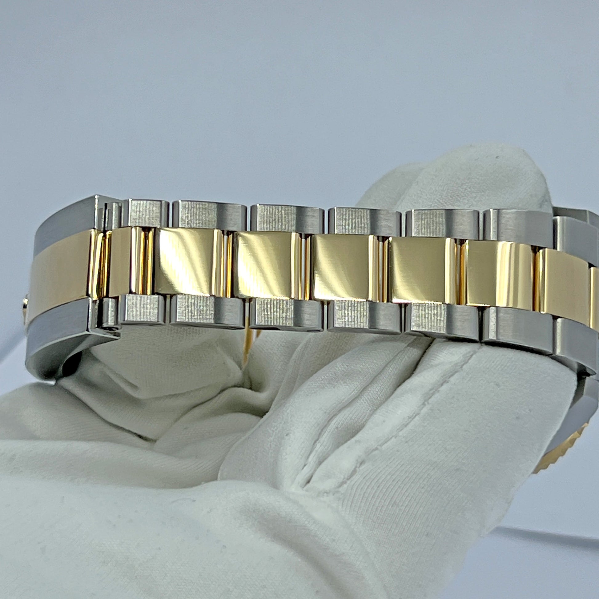 Submariner Date, Stainless Steel and 18K Yellow Gold, 41Mm, Ref# 126613Ln-0002