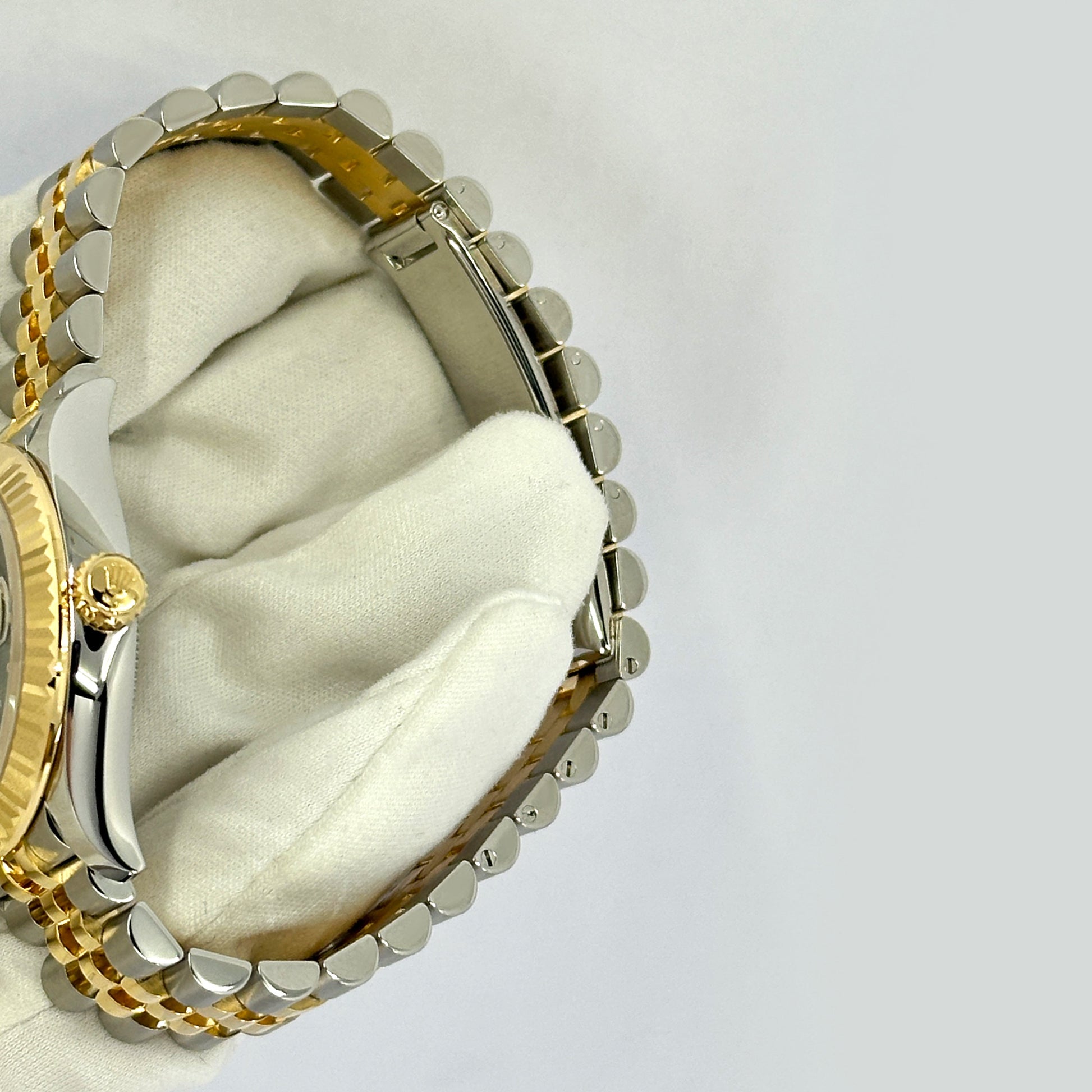 Datejust 31, Oystersteel and 18K Yellow Gold, Ref# 278273-0016