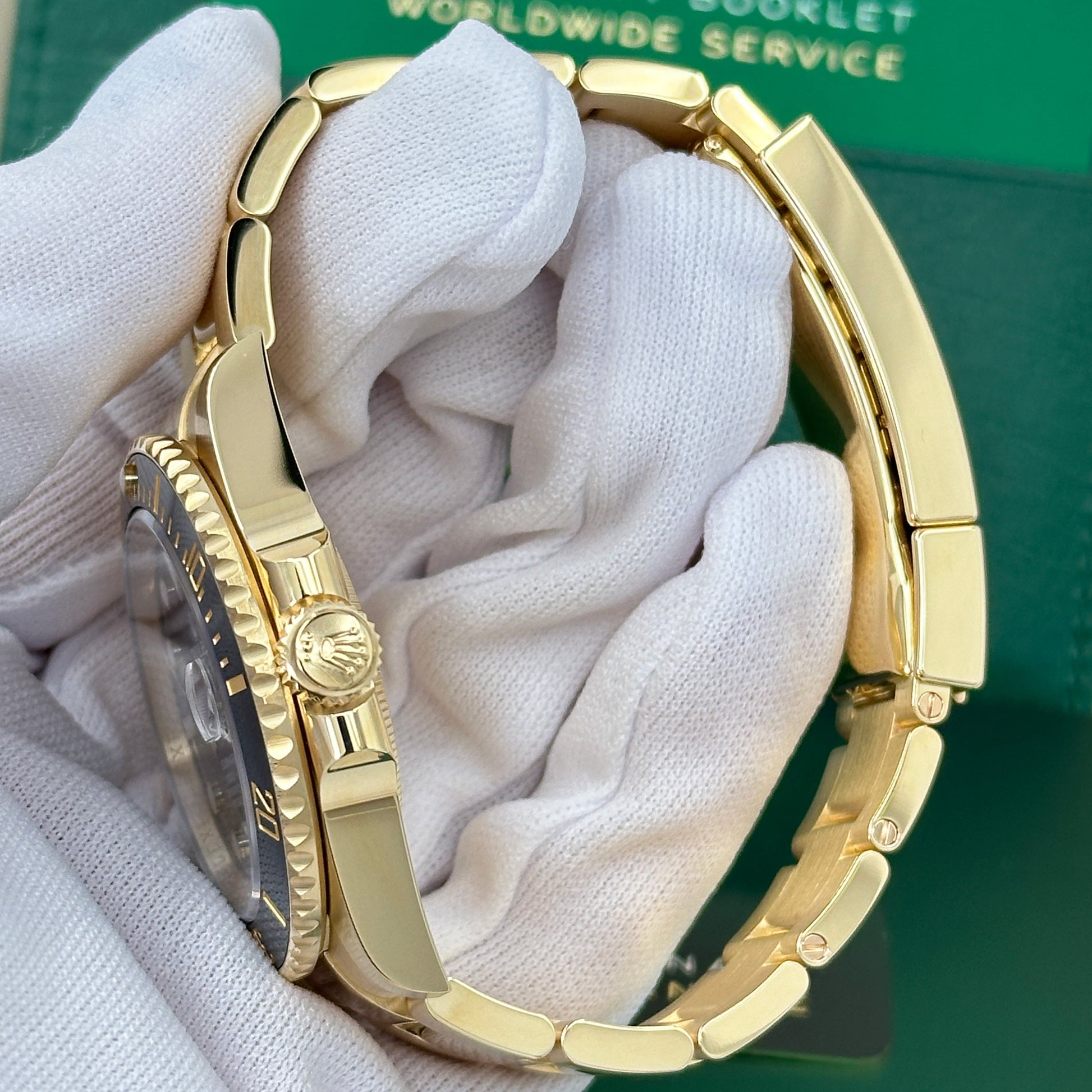 Submariner Date, 18K Yellow Gold, 41Mm, Ref# 126618Ln-0002