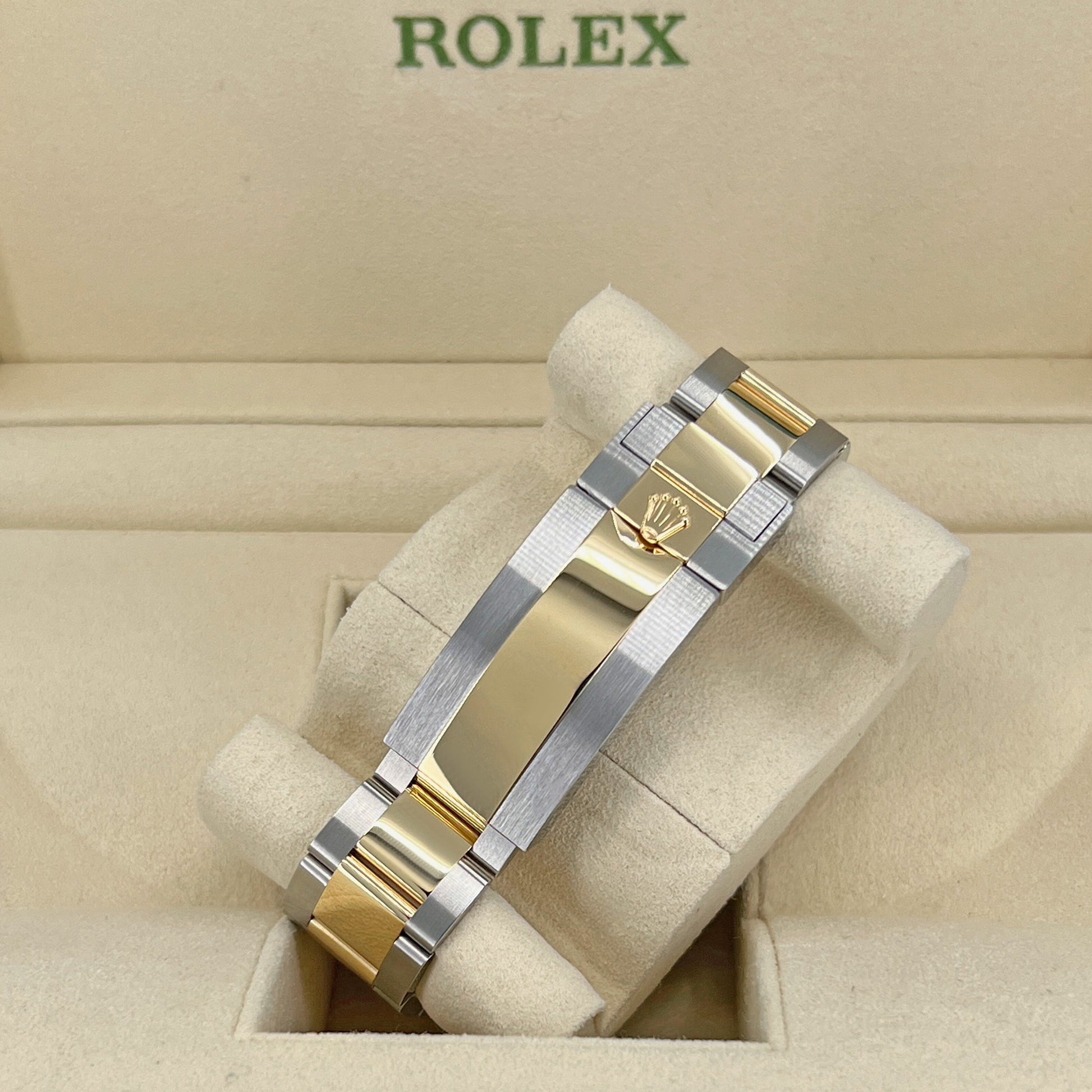 Sea-Dweller, Stainless Steel and 18K Yellow Gold, 43Mm, Ref# 126603-0001