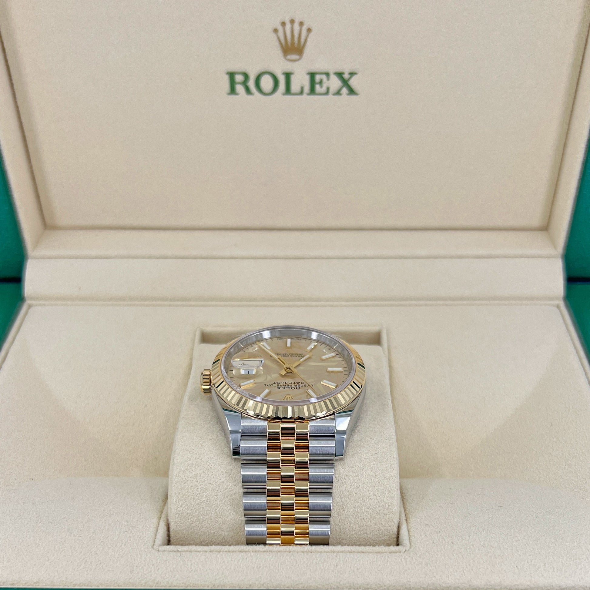 Datejust 36, 18K Yellow Gold and Stainless Steel, 36Mm, Ref# 126233-0037
