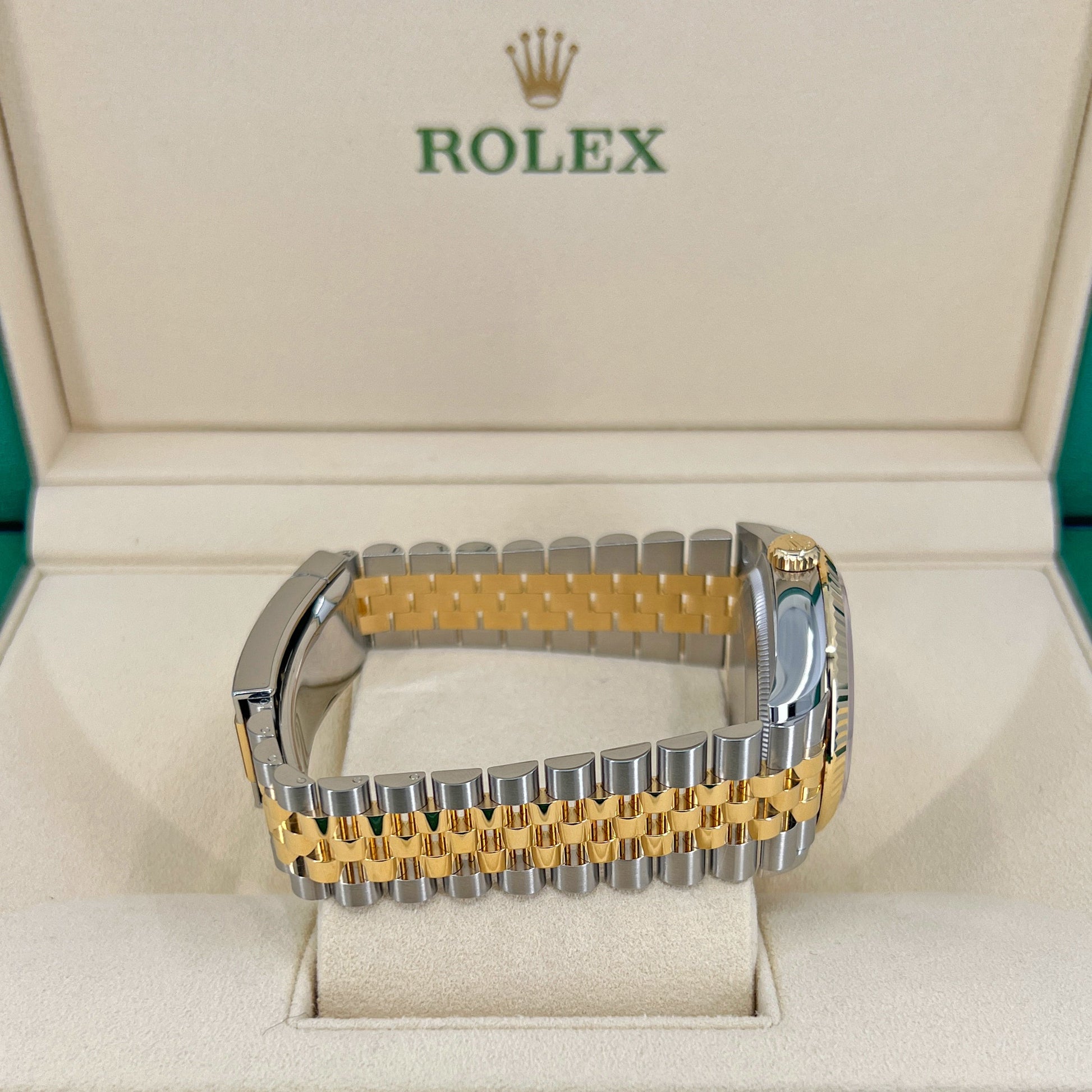 Datejust 36, 18K Yellow Gold and Stainless Steel, 36Mm, Ref# 126233-0037