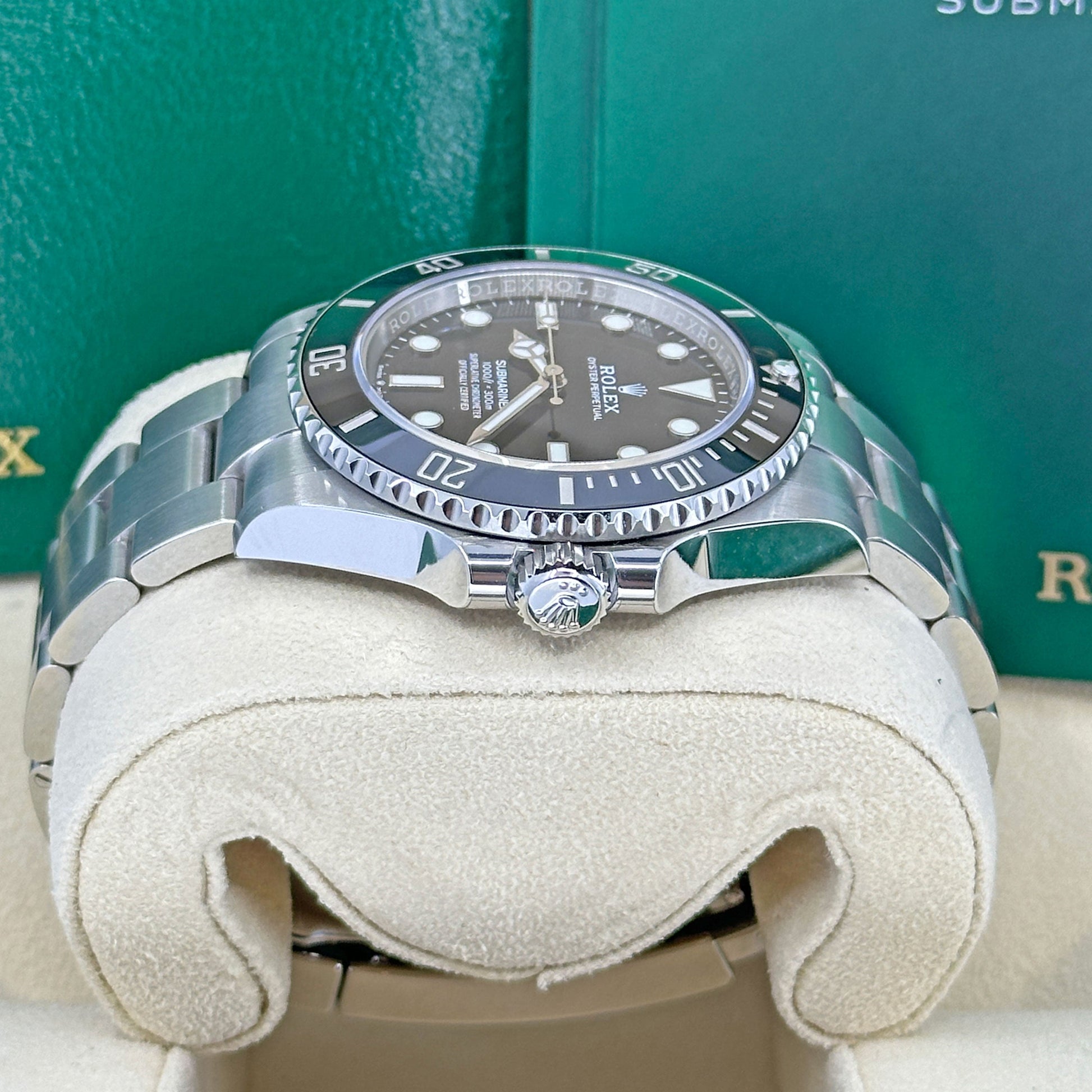 Submariner 41, No-Date, Black Ceramic Watch, 124060, Complete 2023+