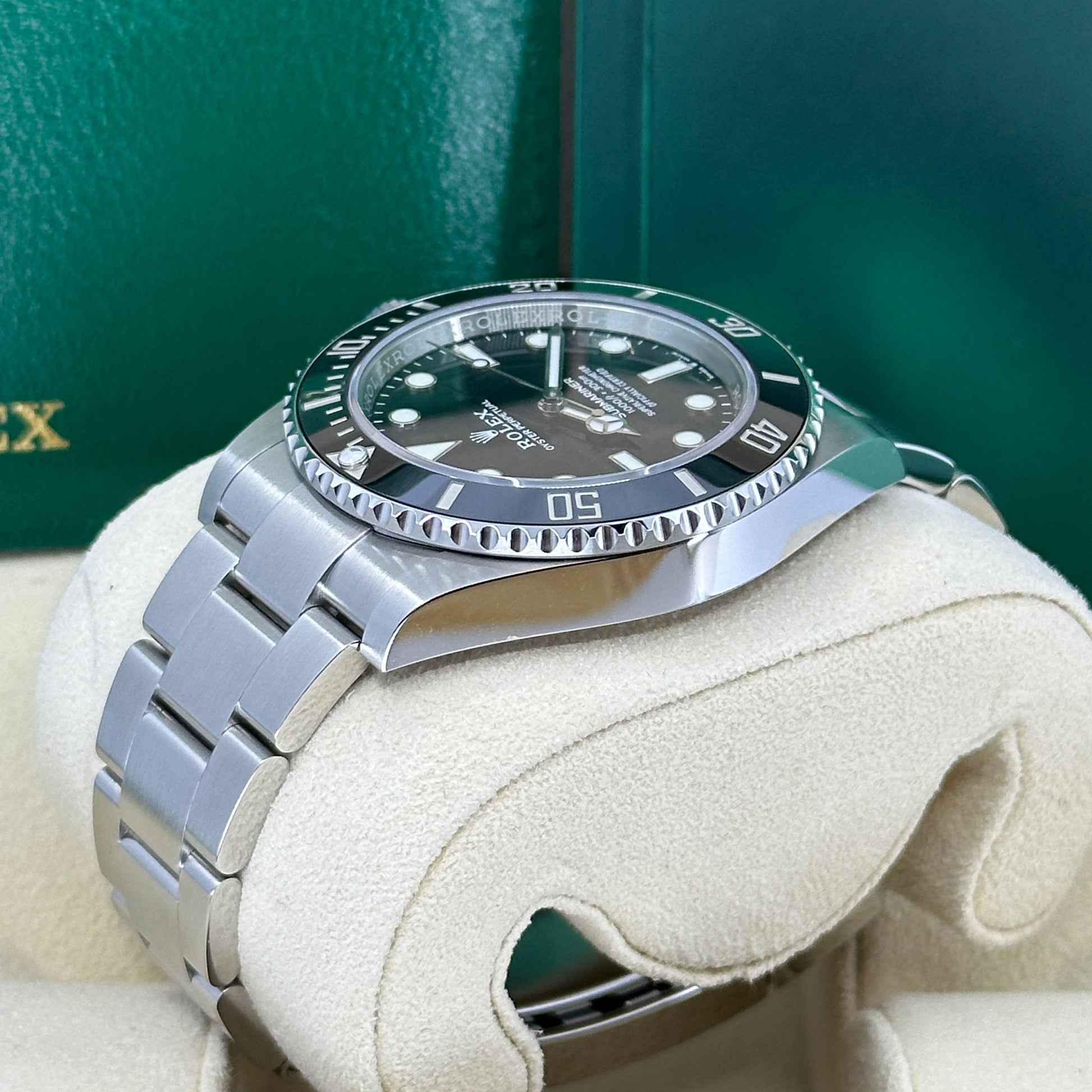 Submariner 41, No-Date, Black Ceramic Watch, 124060, Complete 2023+