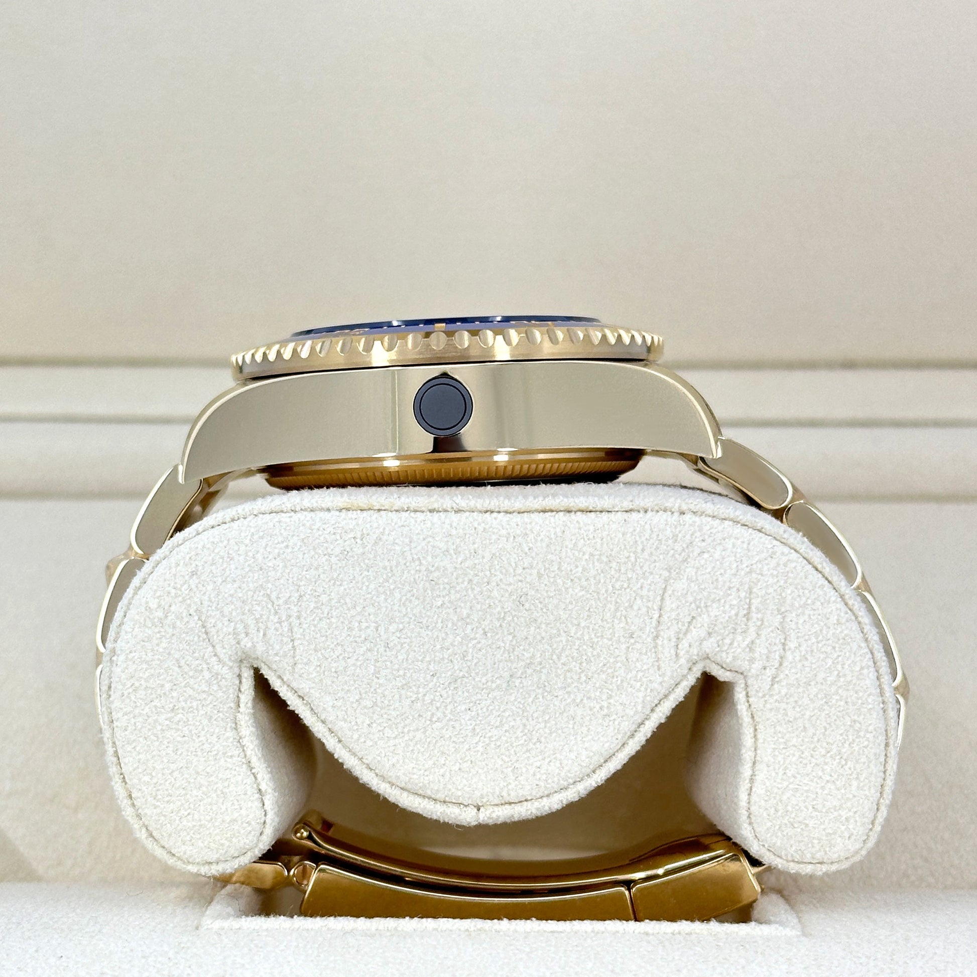 New 2025 Model  Deepsea Ref# 136668Lb-0001