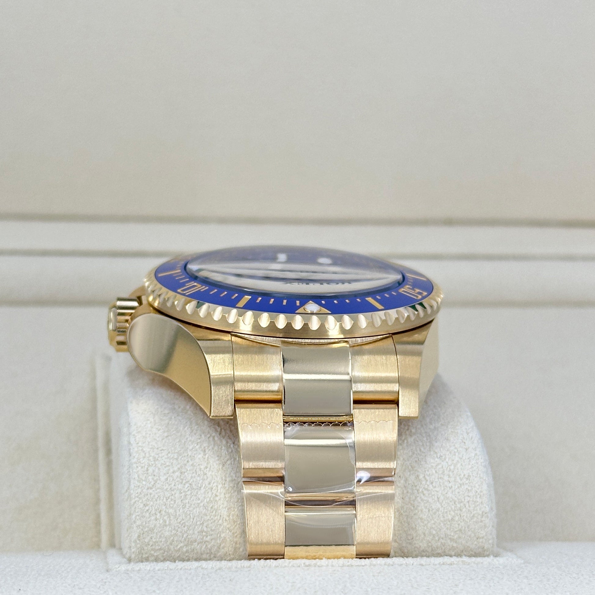 New 2025 Model  Deepsea Ref# 136668Lb-0001