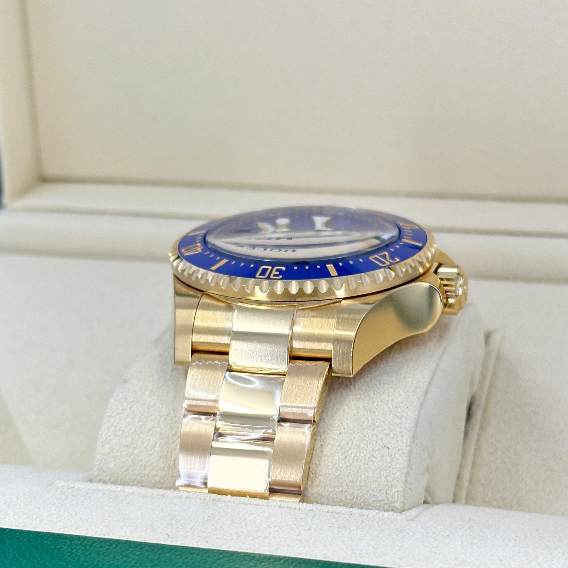 New 2025 Model  Deepsea Ref# 136668Lb-0001