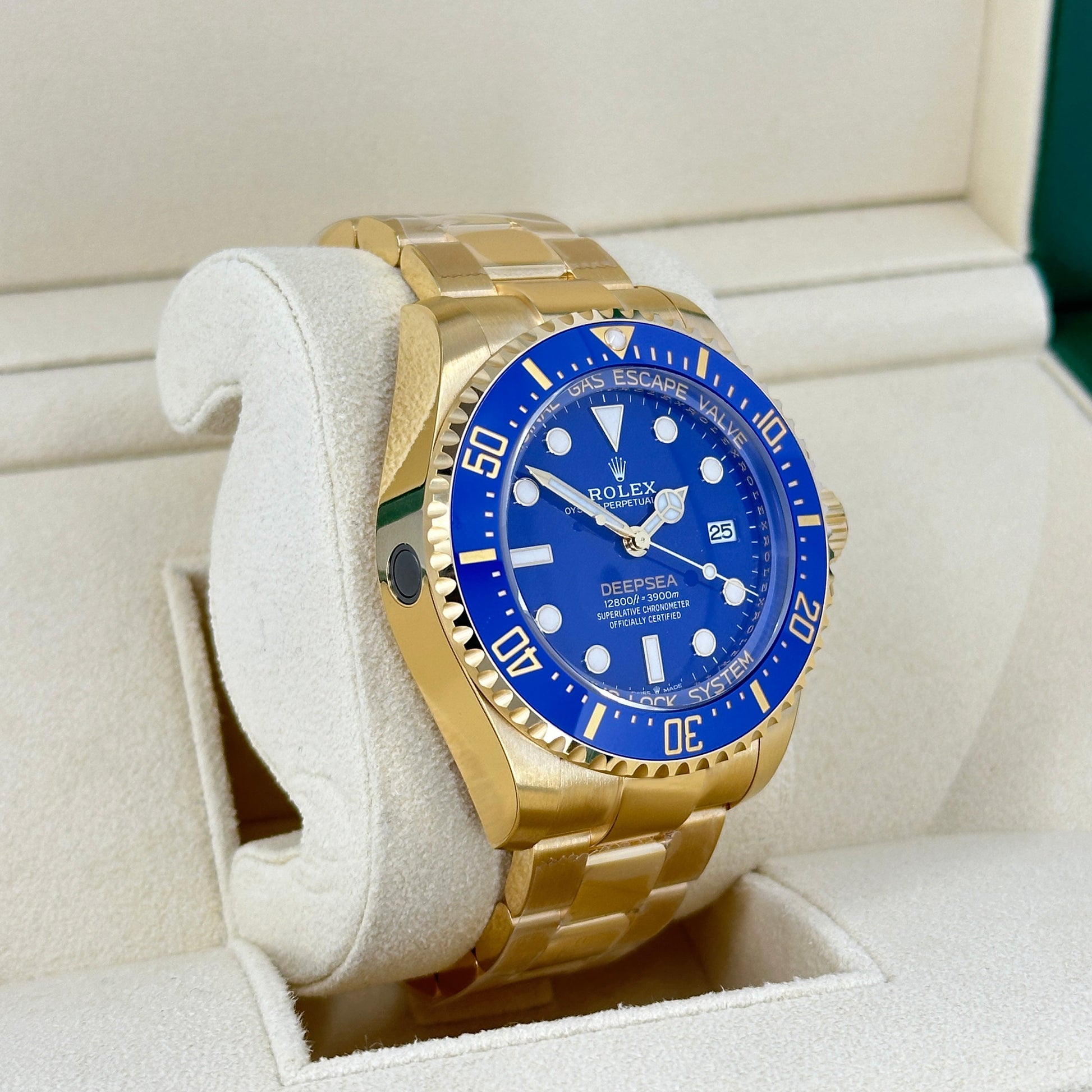 New 2025 Model  Deepsea Ref# 136668Lb-0001