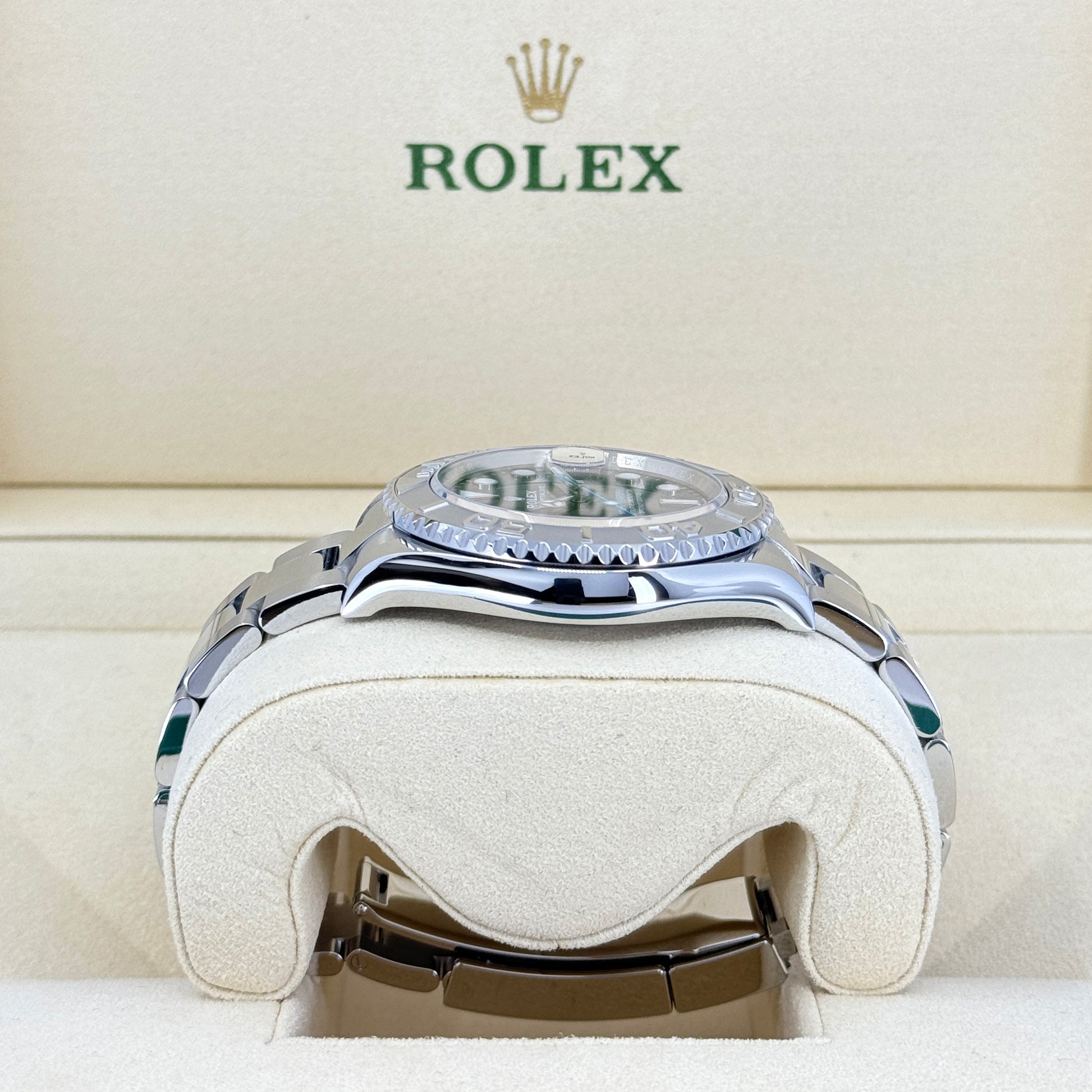 Yacht-Master 40, Oystersteel and Platinum, 40Mm, Ref# 126622-0001