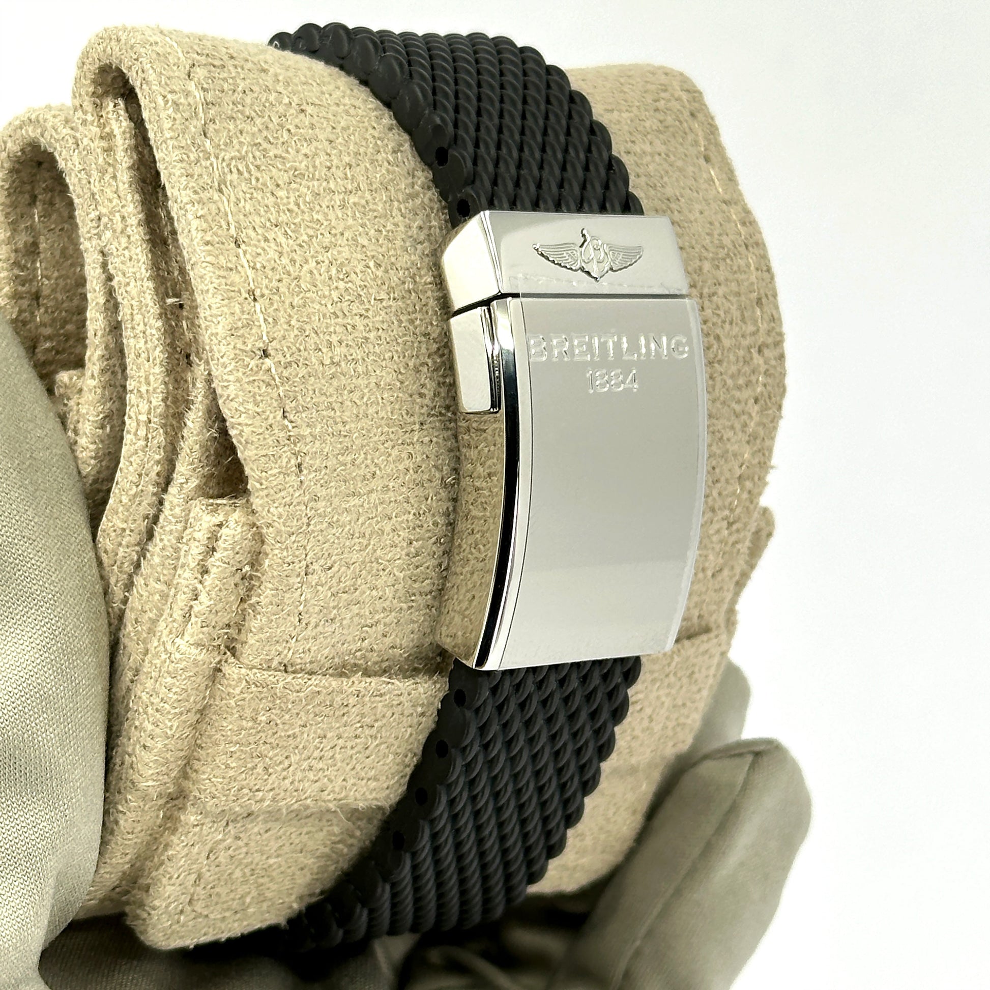 Superocean Heritage B20 Automatic 42, Ref# UB2010121B1S1, Box and Papers