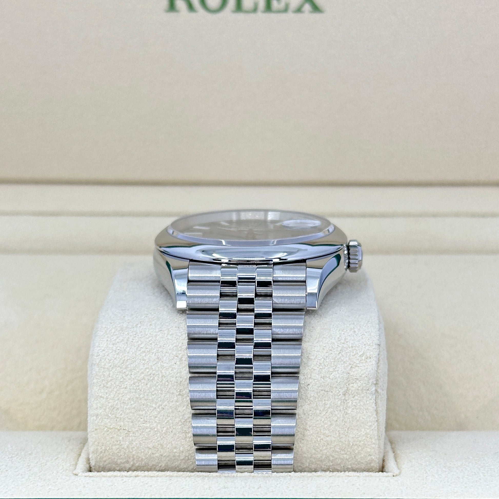 Datejust 36 Oystersteel Ref# 126200-0019
