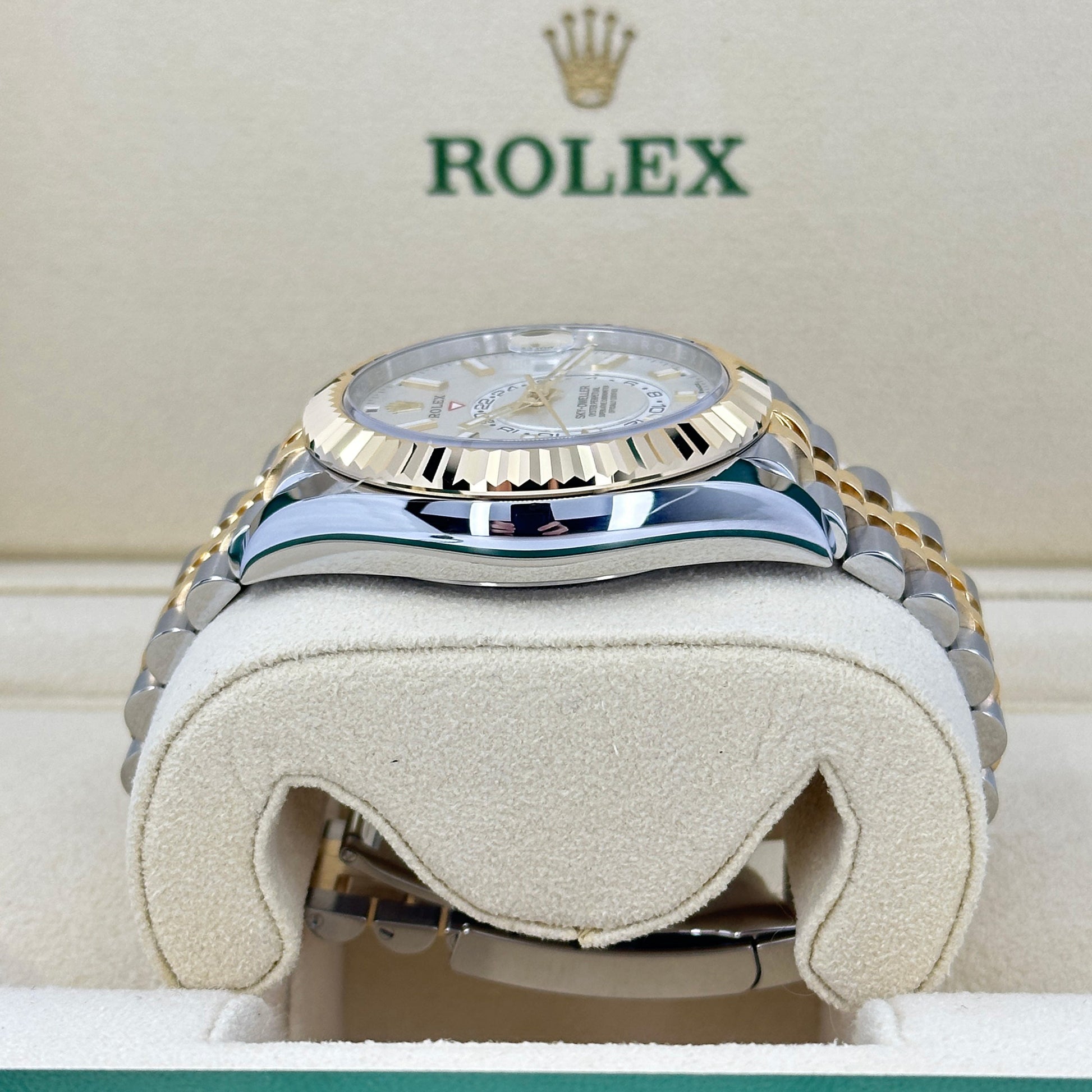 Sky-Dweller, 42Mm, Oystersteel and 18K Yellow Gold, Ref# 336933-0006