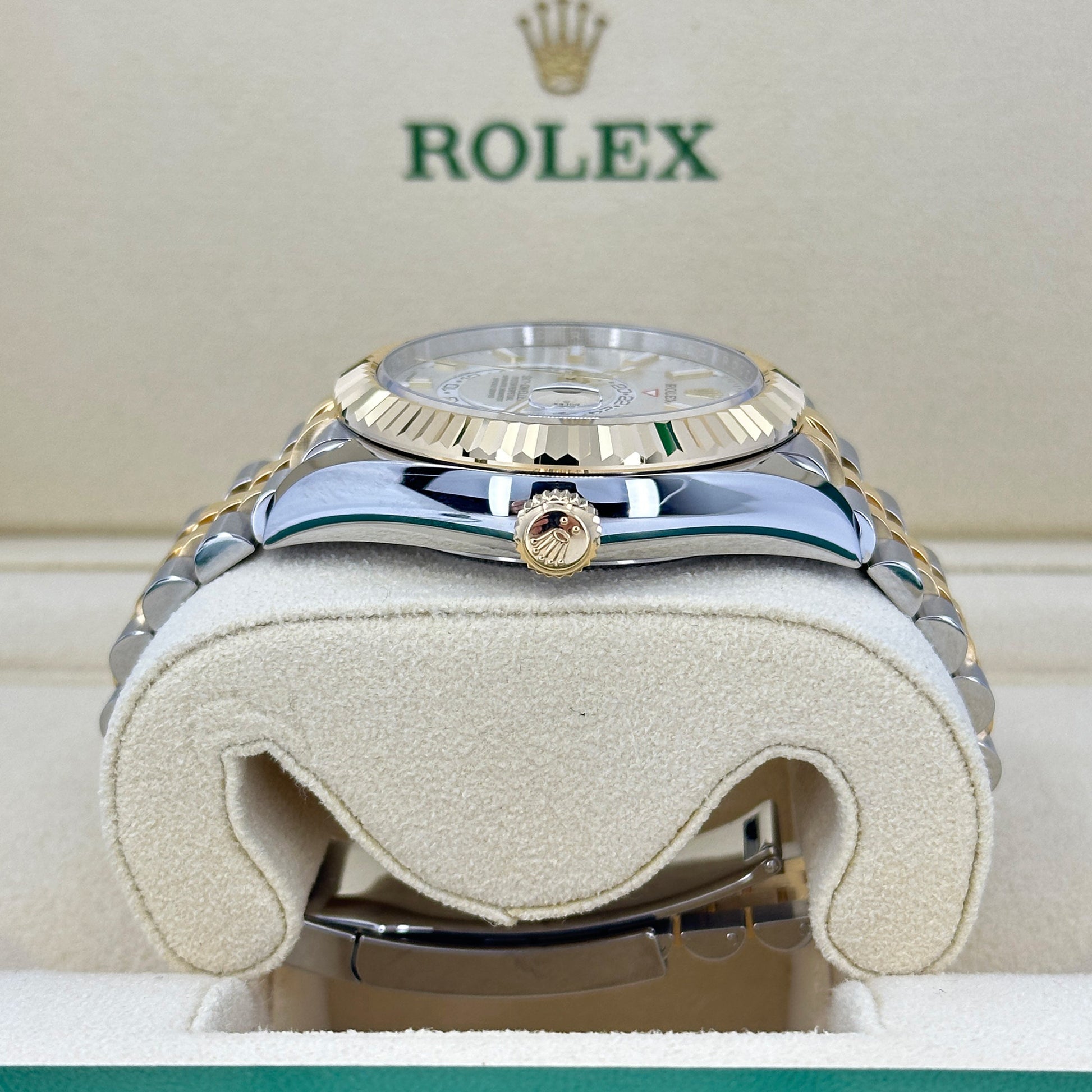 Sky-Dweller, 42Mm, Oystersteel and 18K Yellow Gold, Ref# 336933-0006