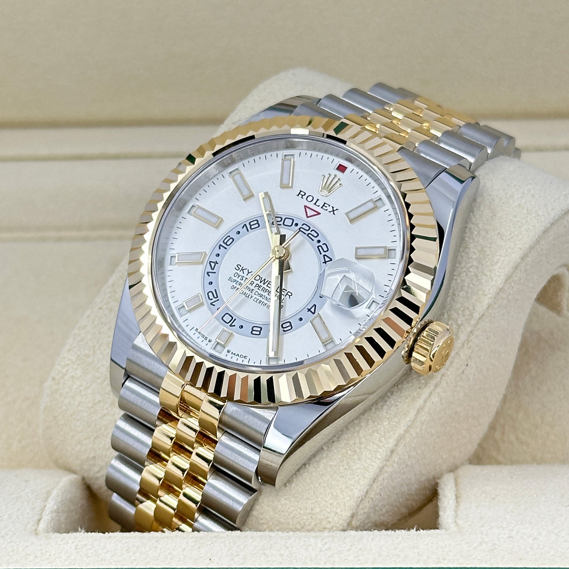 Sky-Dweller, 42Mm, Oystersteel and 18K Yellow Gold, Ref# 336933-0006