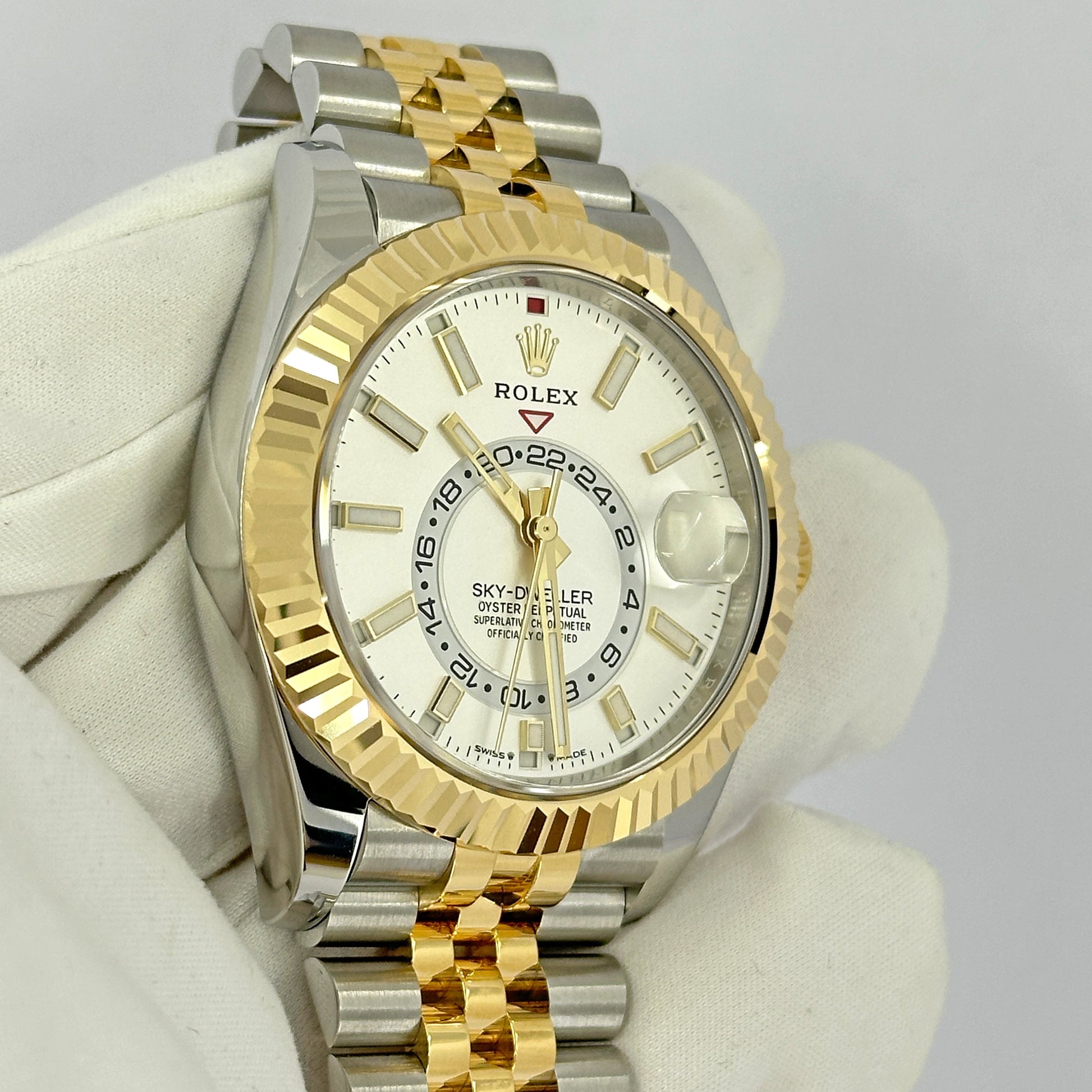 Sky-Dweller, 42Mm, Oystersteel and 18K Yellow Gold, Ref# 336933-0006
