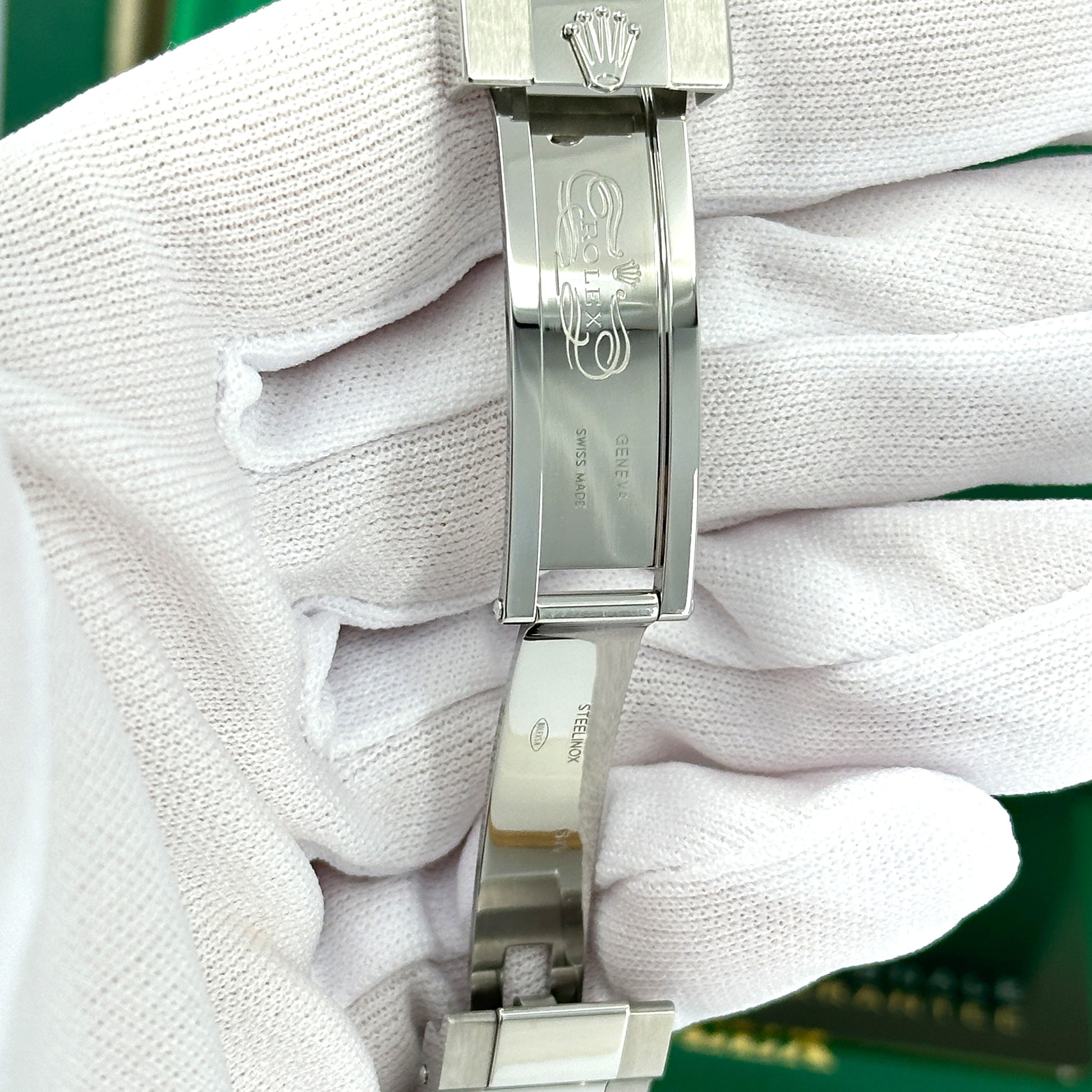 Unworn  Gmt-Master II Bruce Wayne, Jubilee, Ref# 126710Grnr-0003