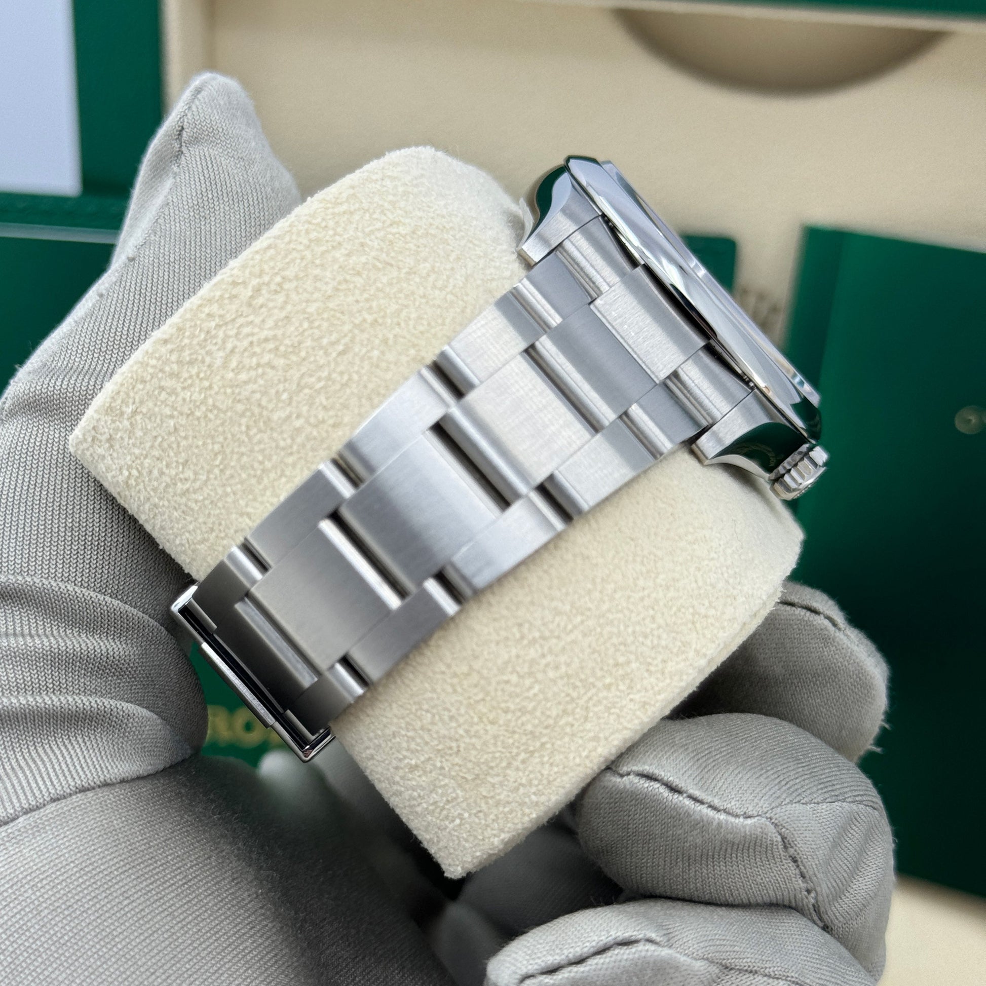 Oyster Perpetual 36 Oystersteel Ref# 126000-0005