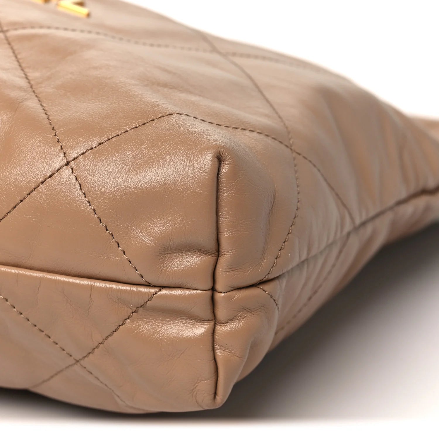 Shiny Calfskin Quilted Small  22 Beige