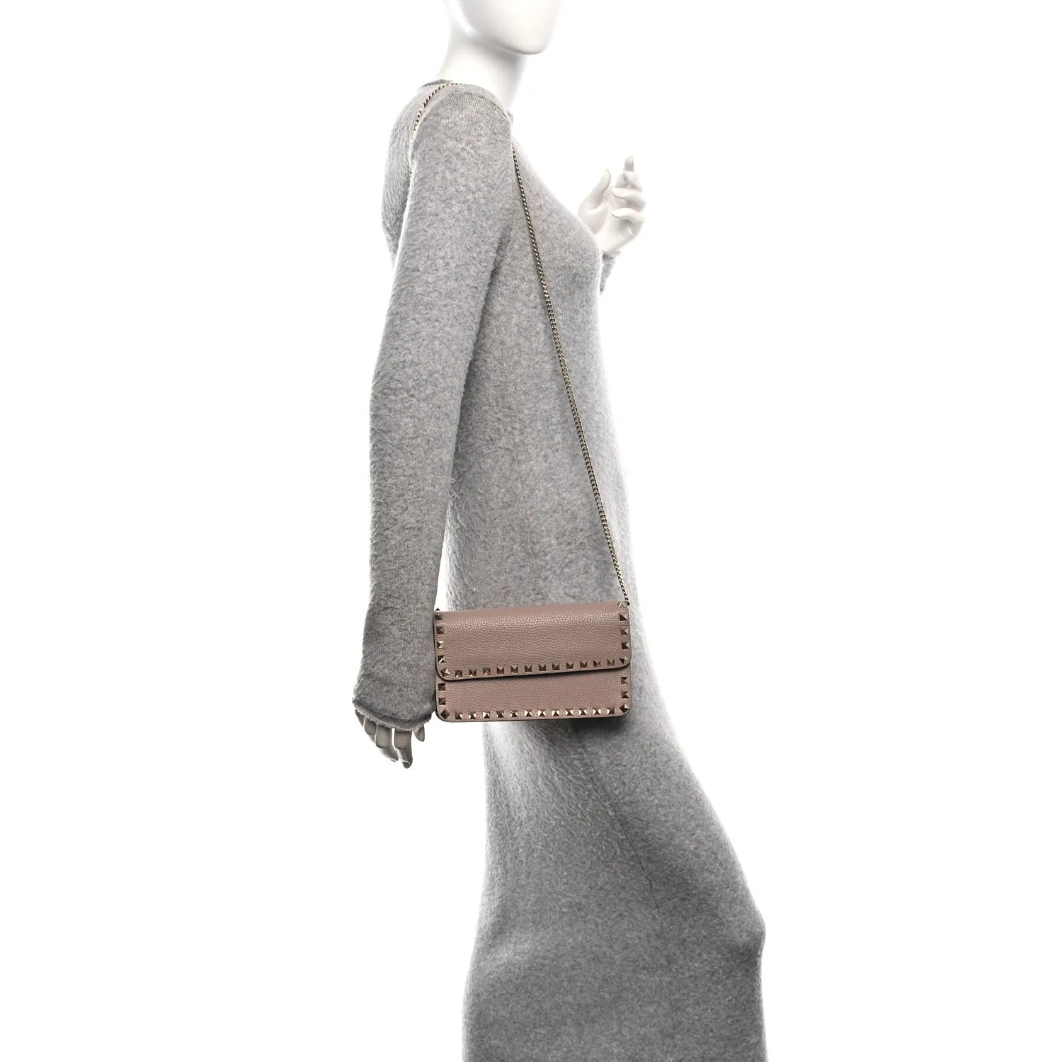 Grainy Calfskin Rockstud Chain Pouch Poudre