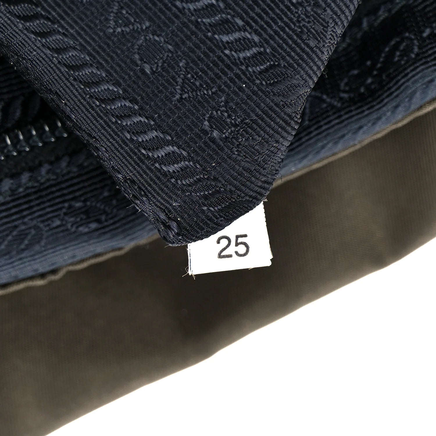 Nylon Vela Medium Backpack Tundra