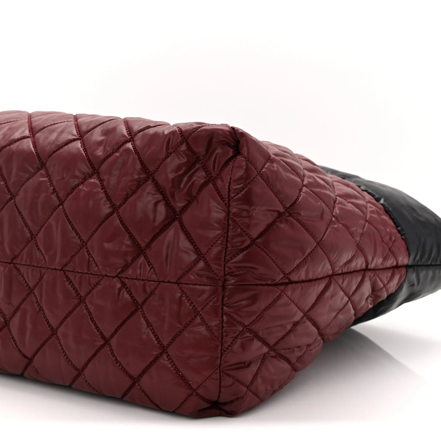 Nylon Quilted Medium Coco Cocoon Reversible Tote Black