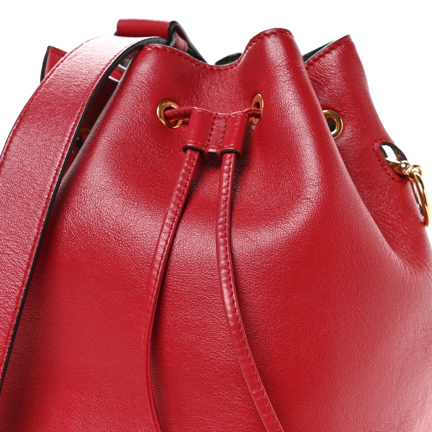 Vitello Grace Matte F Is  Grande Mon Tresor Bucket Bag Fragola