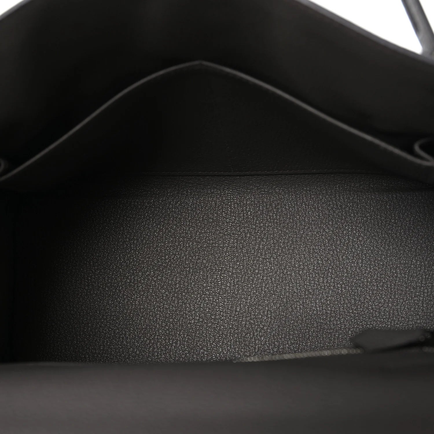 Togo Kelly Retourne 28 Etain