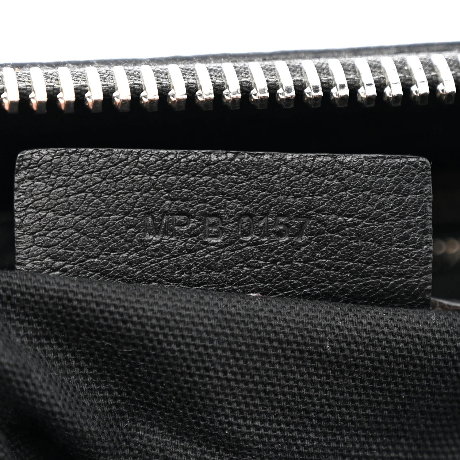 Sugar Goatskin Medium Antigona Black