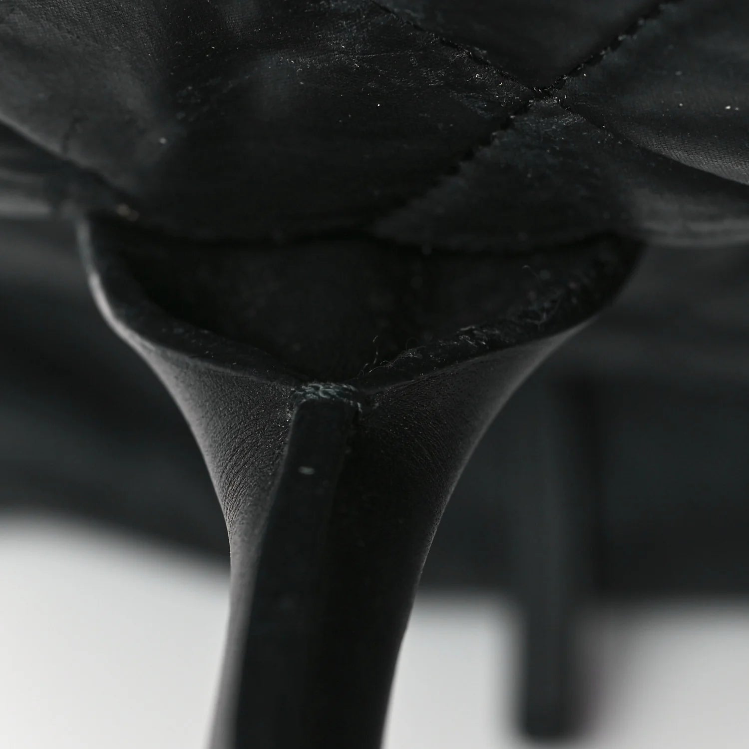 Coated Canvas Quilted Large Garment Travel Bag Black