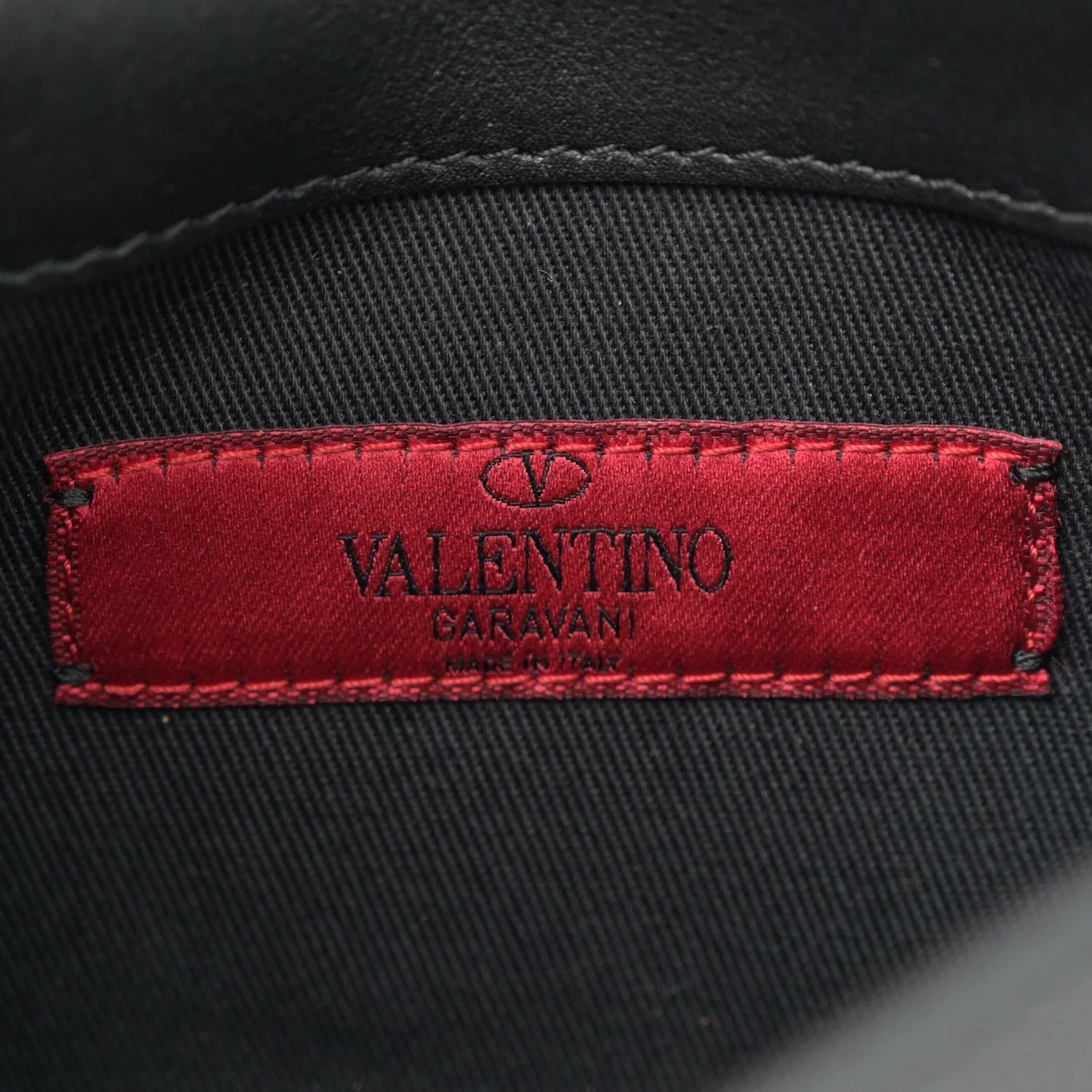 Vitello Rockstud Belt Bag Black