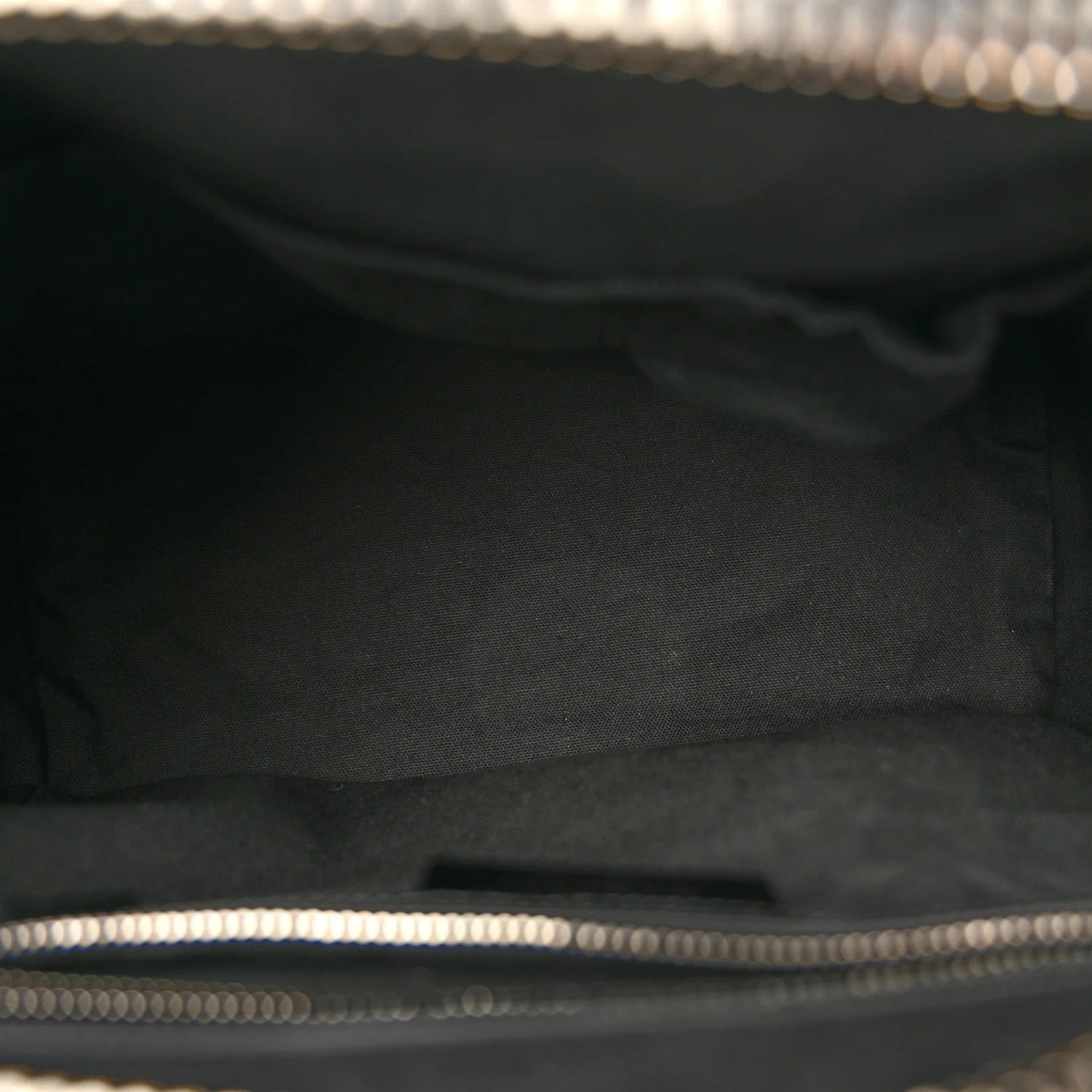 Shiny Lord Calfskin Medium Antigona Black