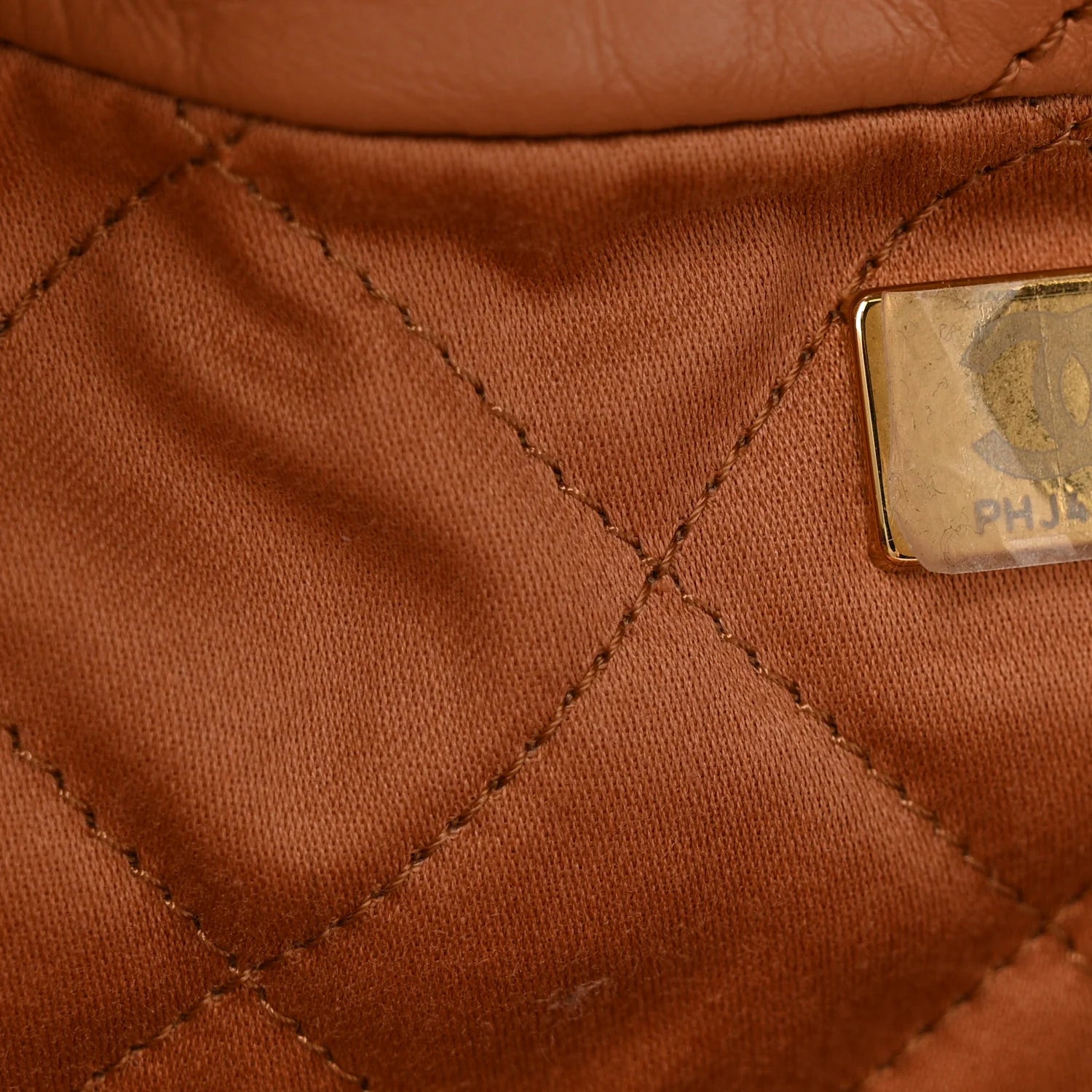 Shiny Calfskin Quilted  22 Camel