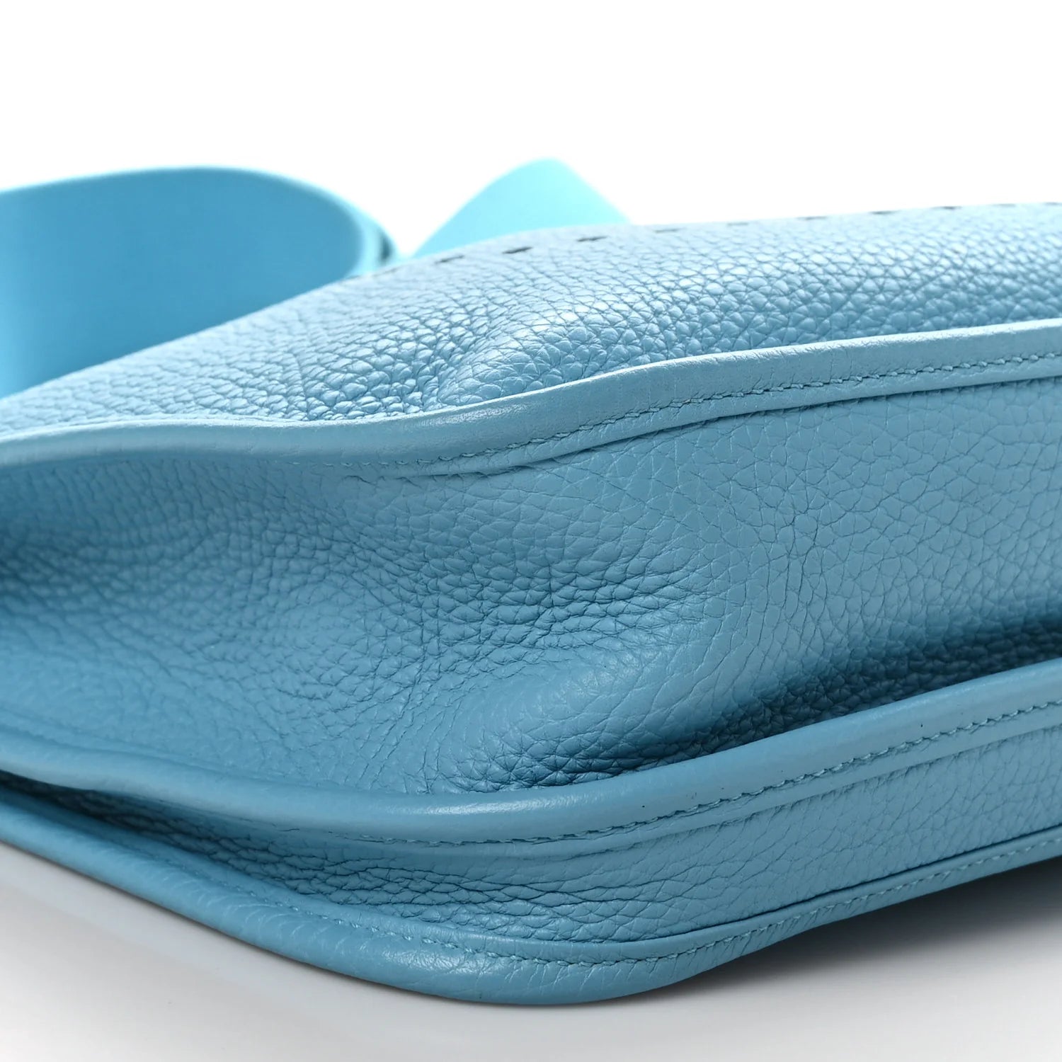 Taurillon Clemence Evelyne III PM Bleu Du Nord