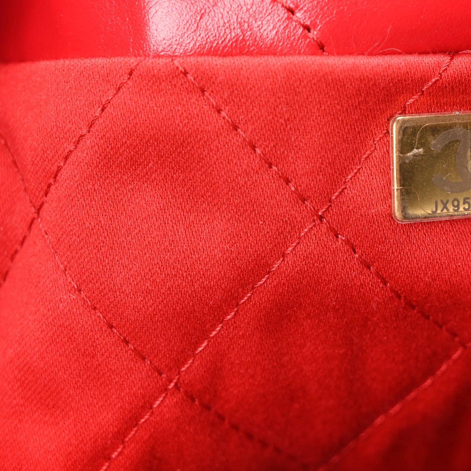 Shiny Calfskin Quilted Small  22 Red