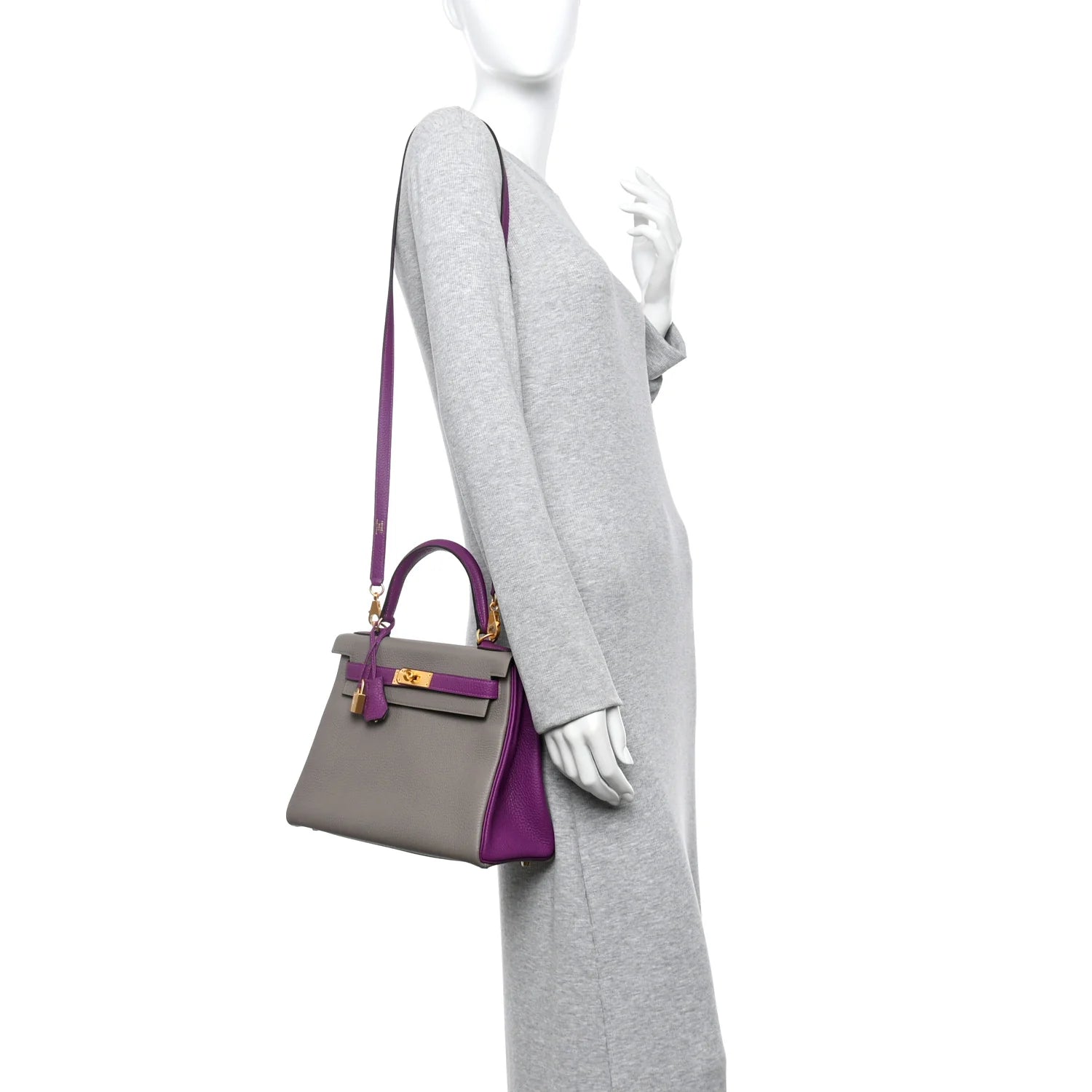 Togo Horseshoe Kelly Retourne 28 Gris Asphalte Anemone