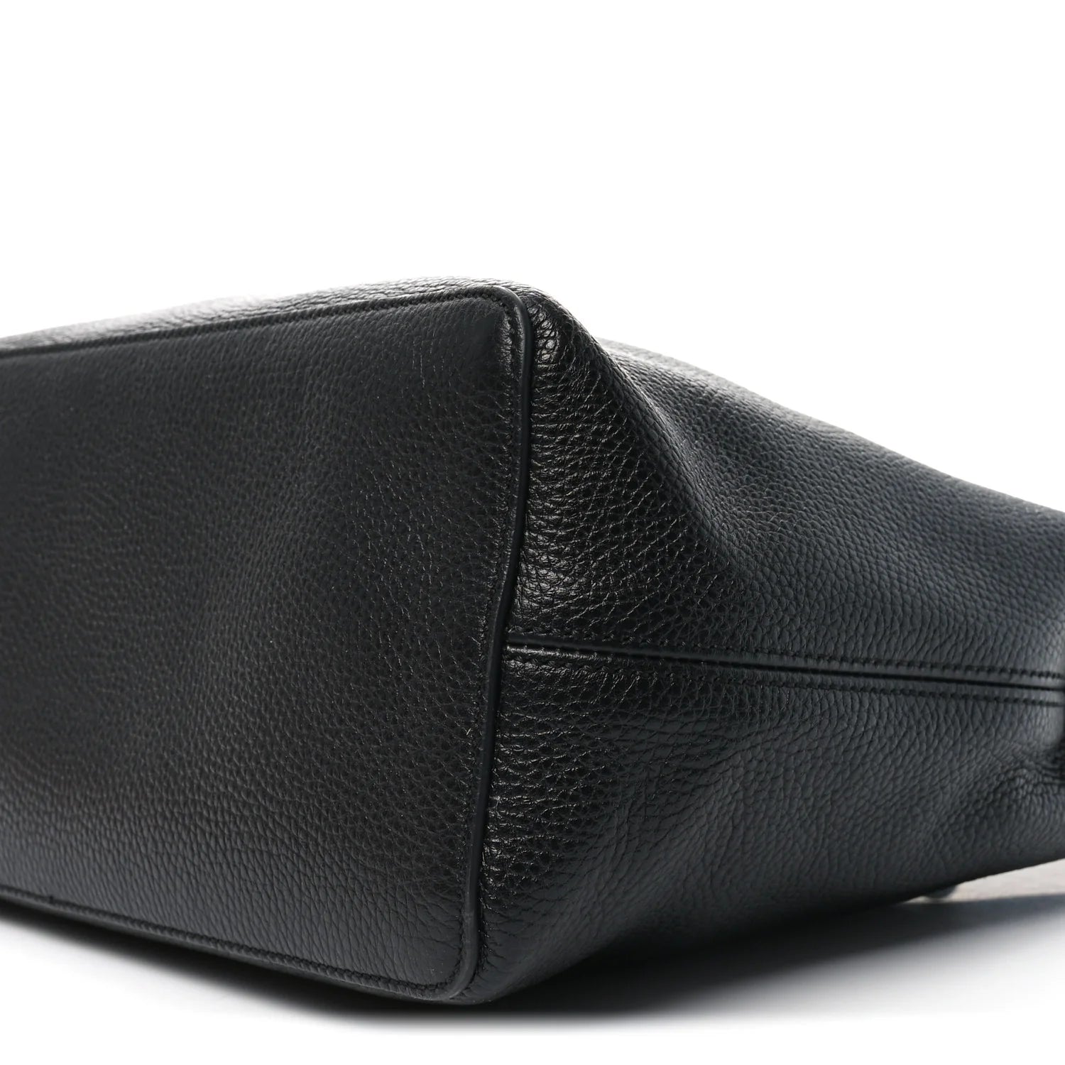 Pebbled Calfskin Large Soho Hobo Black