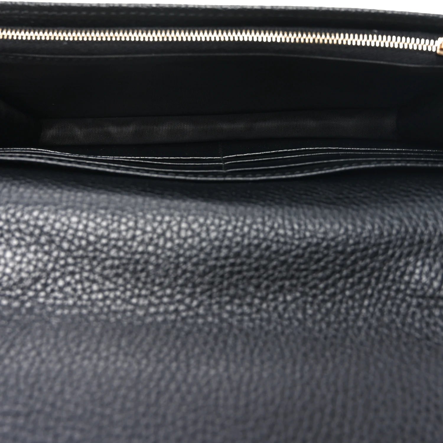 Pebbled Calfskin Soho Wallet on Chain Black